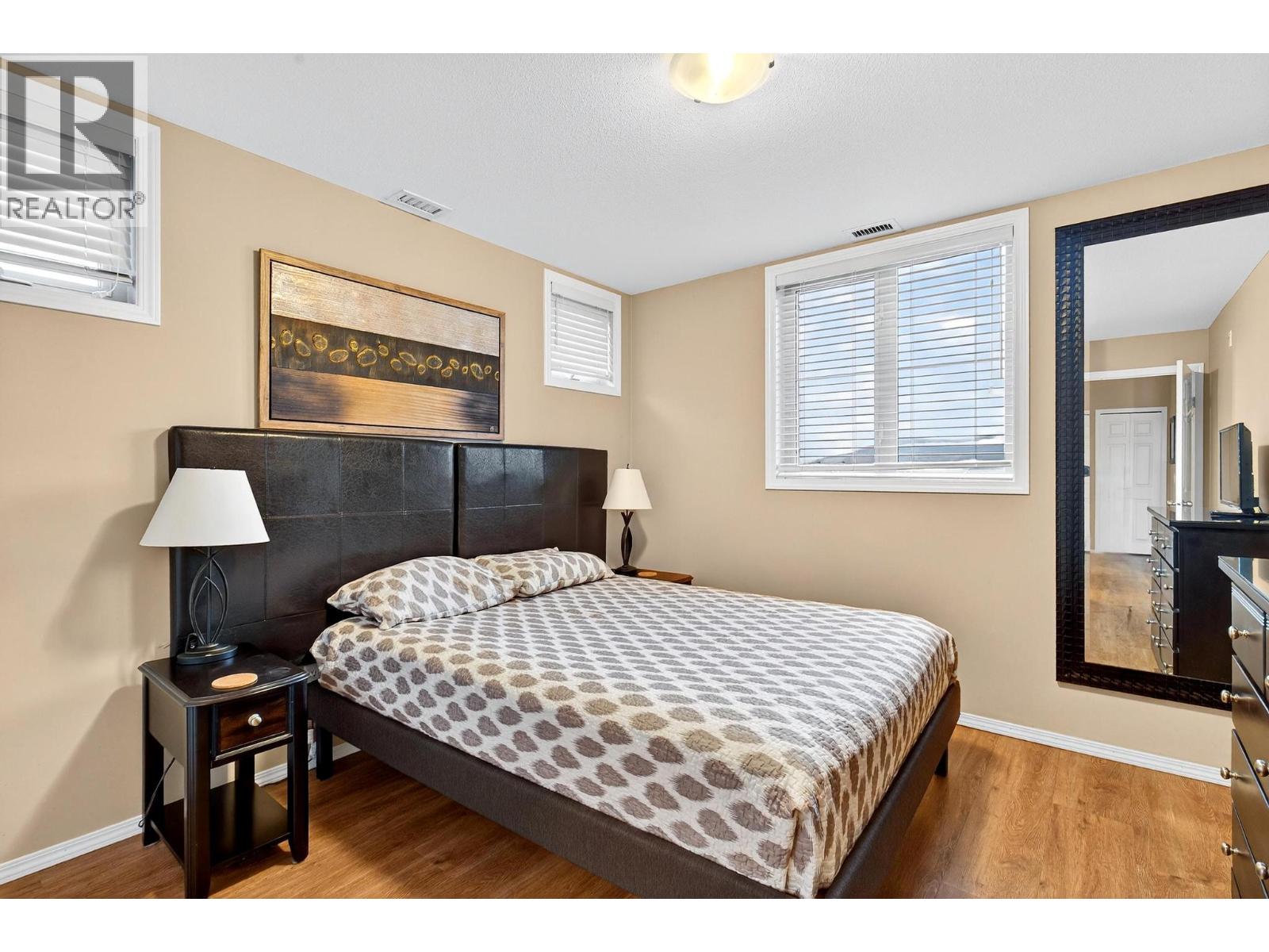 1402 1875 Country Club Drive, Kelowna