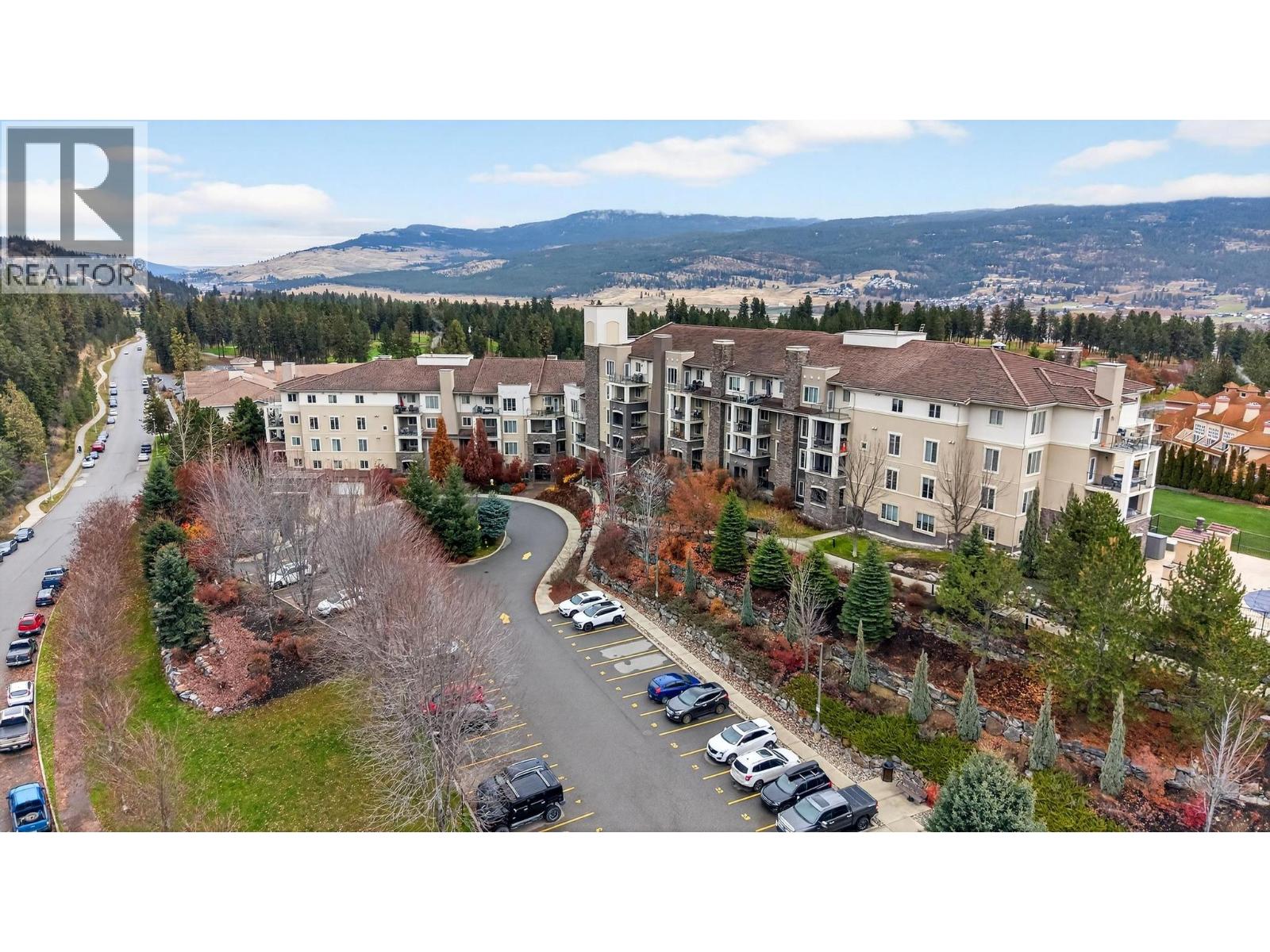 1402 1875 Country Club Drive, Kelowna