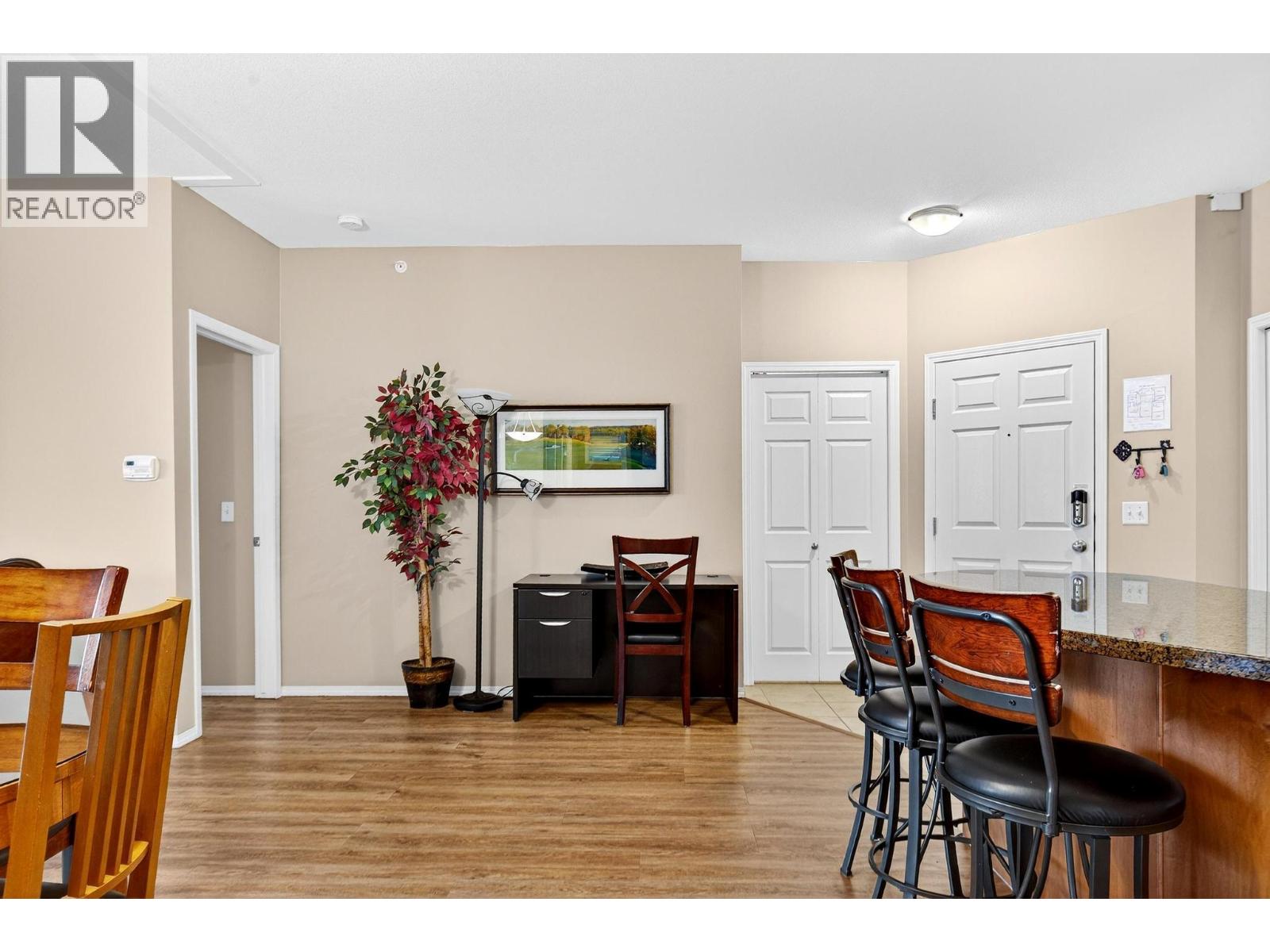 1402 1875 Country Club Drive, Kelowna