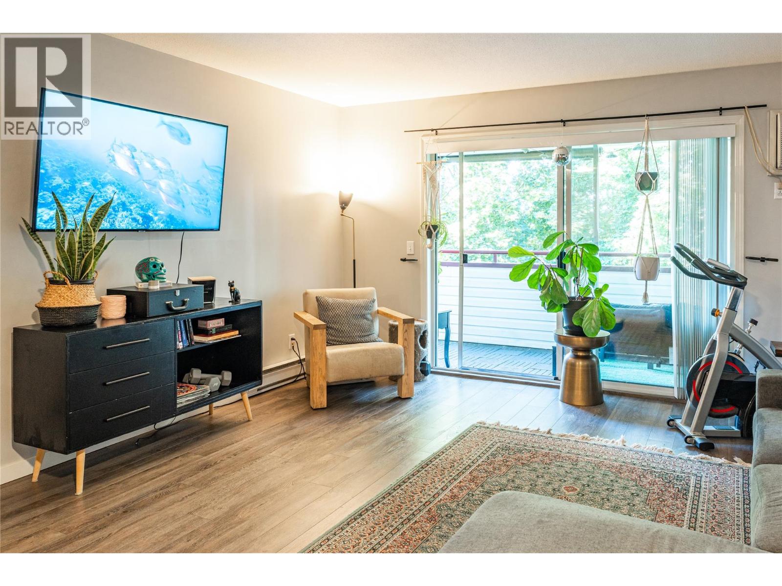 #304-240 Hollywood Road North, Kelowna