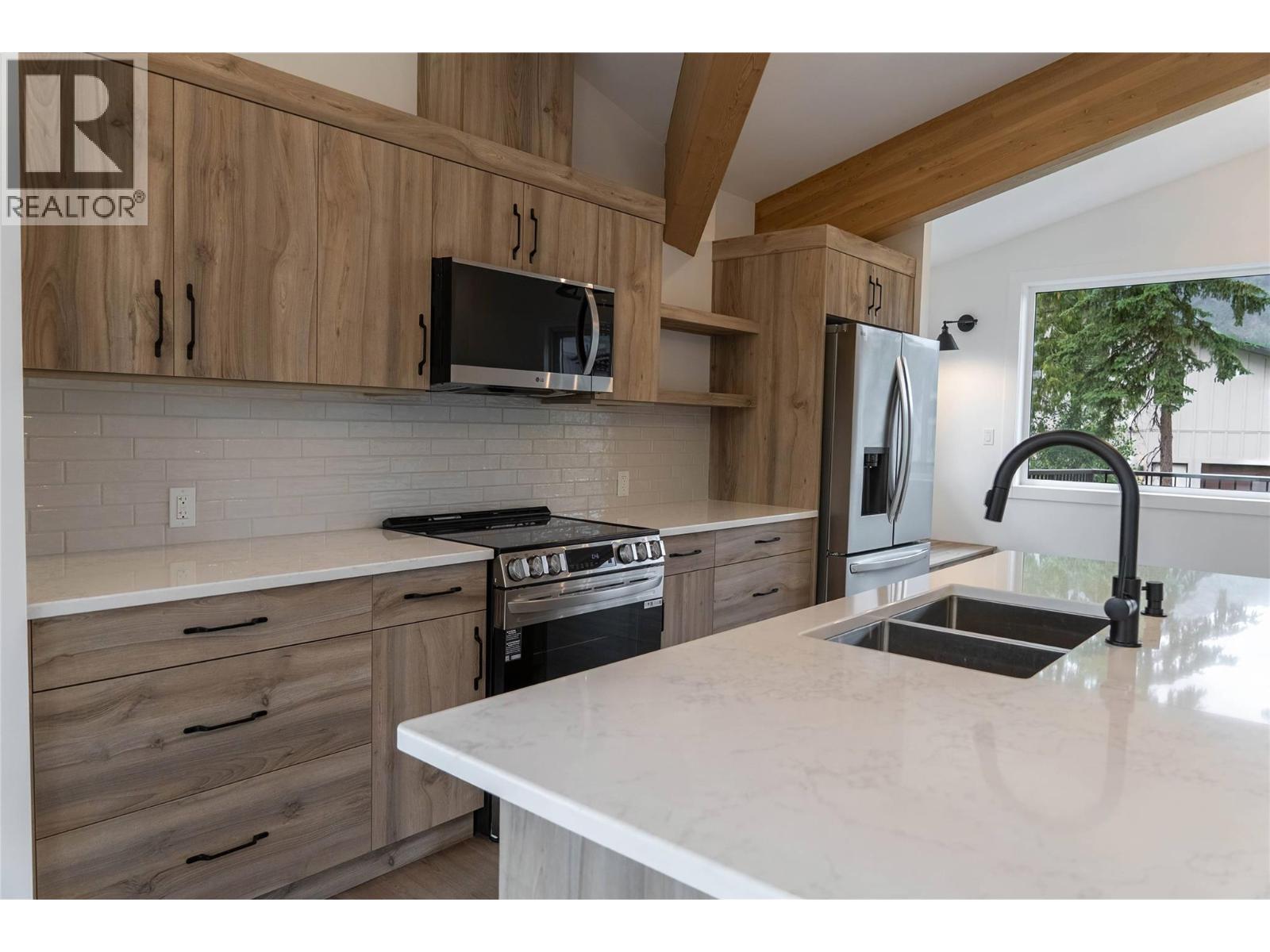 2 Huckleberry Place, Fernie