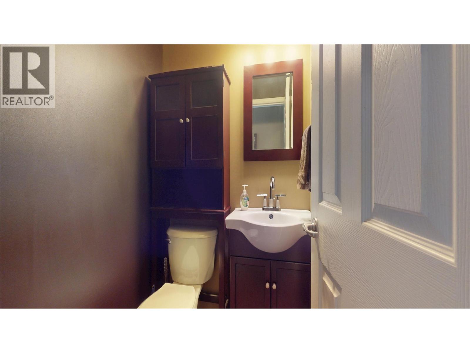 1004 23RD Avenue N Unit# 214, Cranbrook