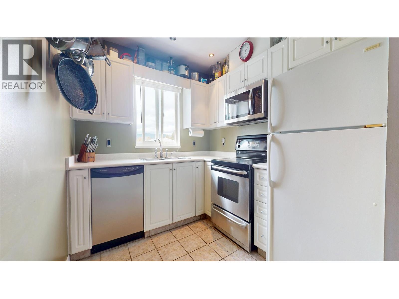 1004 23RD Avenue N Unit# 214, Cranbrook