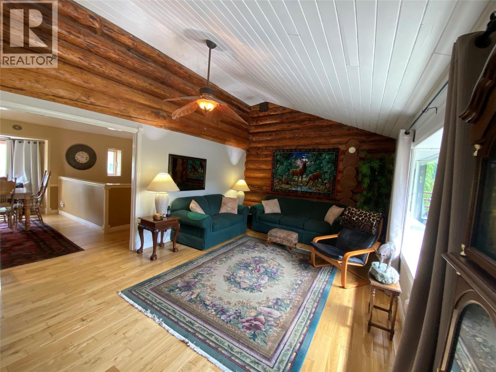 4405 Erie Ross-Spur Road, Salmo