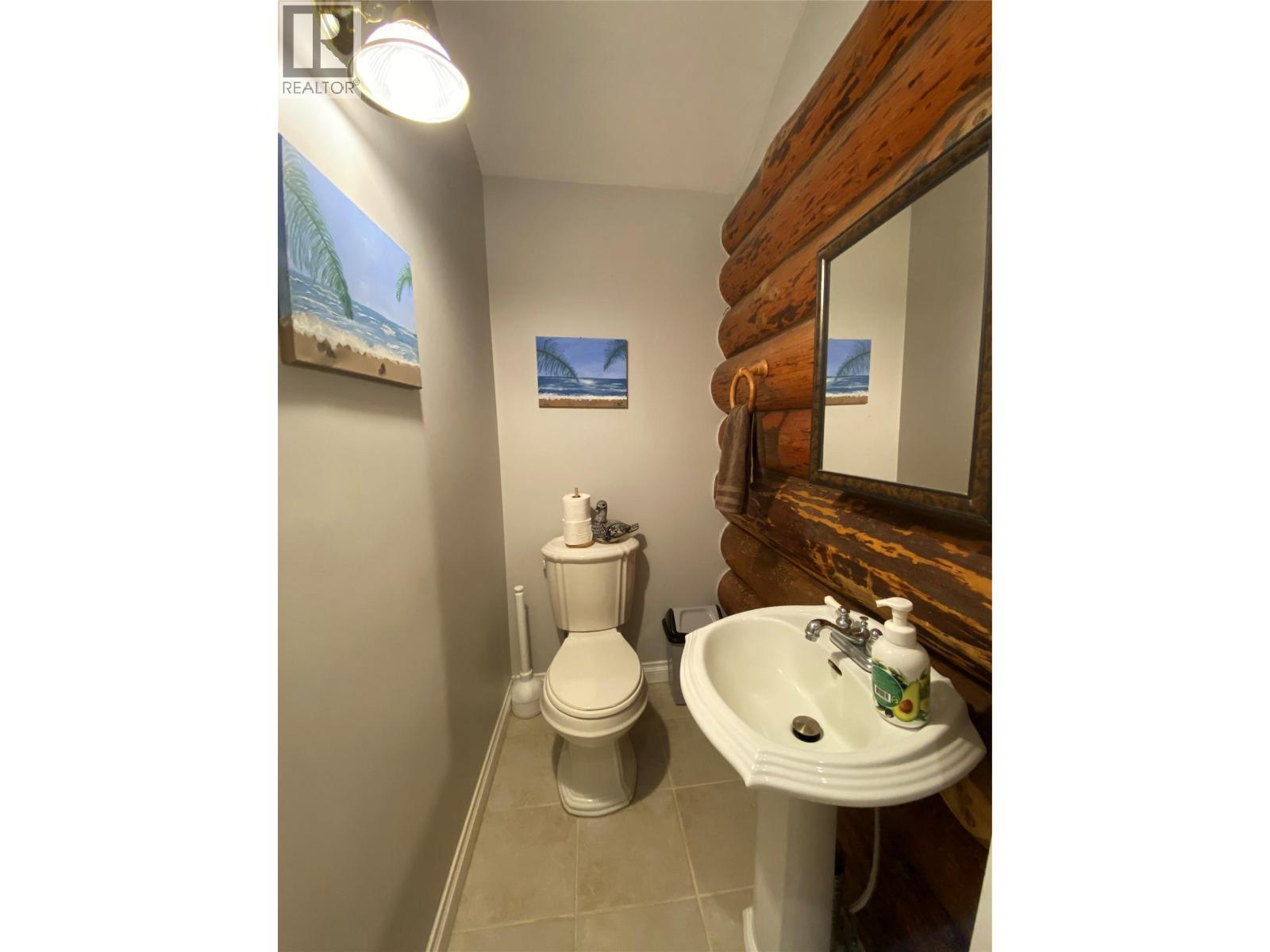 4405 Erie Ross-Spur Road, Salmo