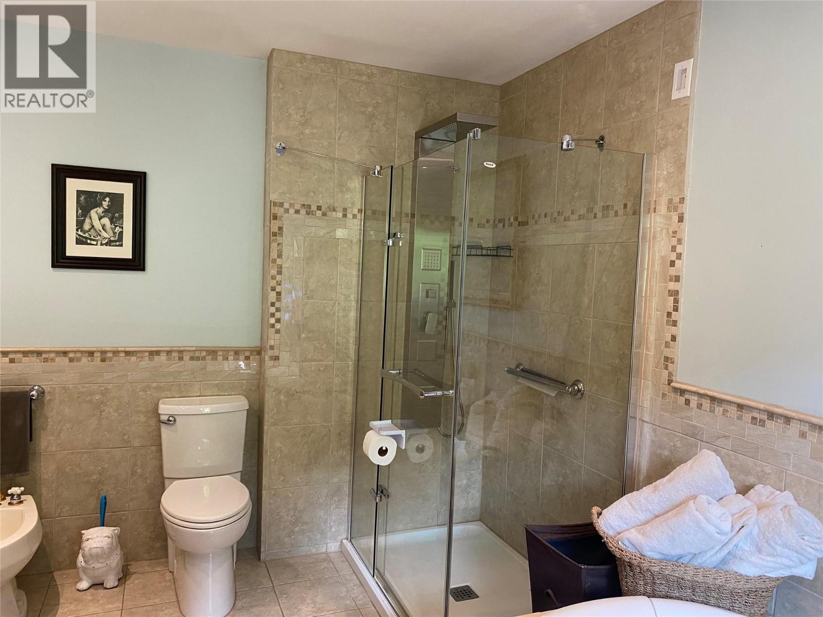 4405 Erie Ross-Spur Road, Salmo