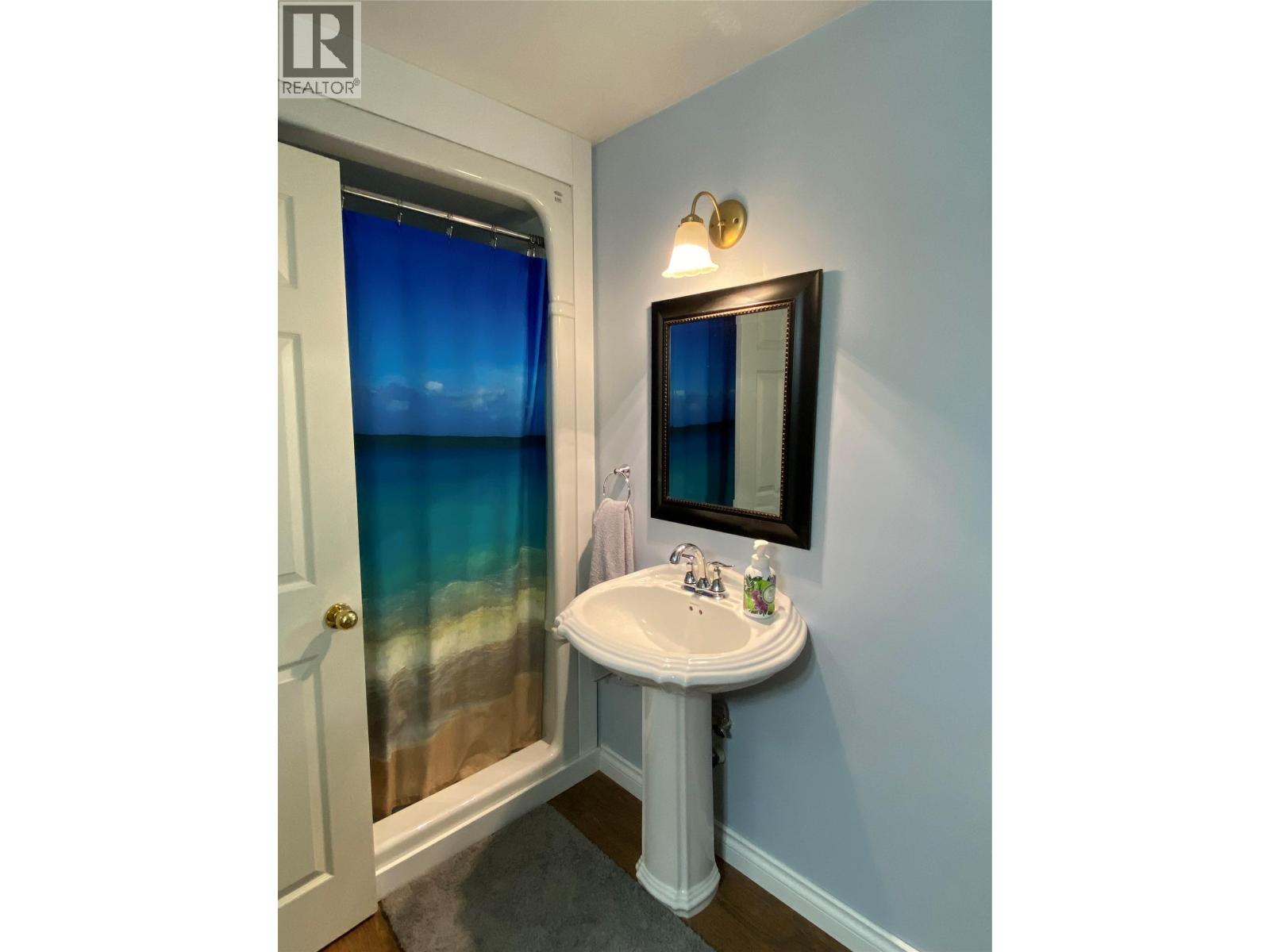 4405 Erie Ross-Spur Road, Salmo