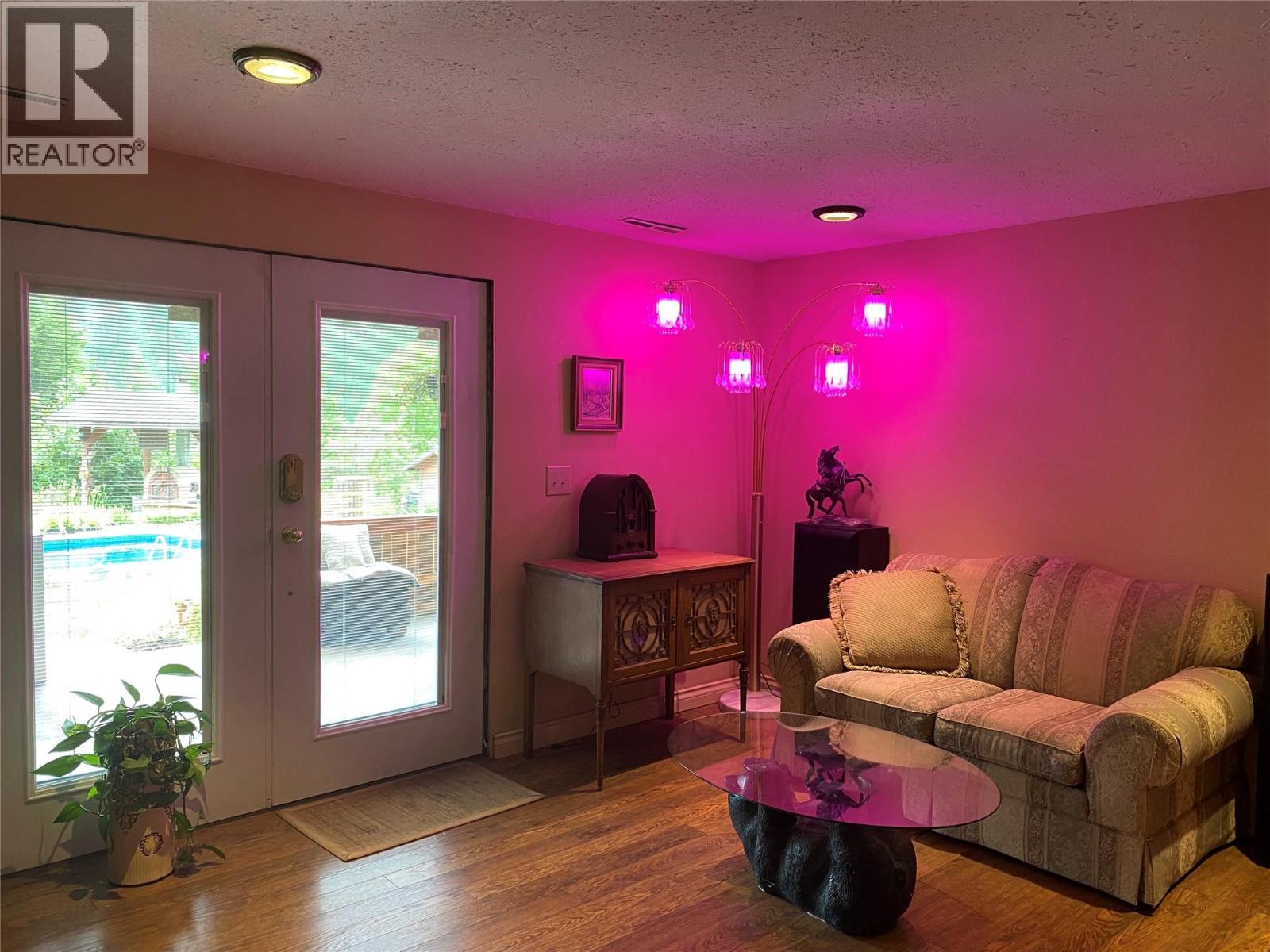 4405 Erie Ross-Spur Road, Salmo