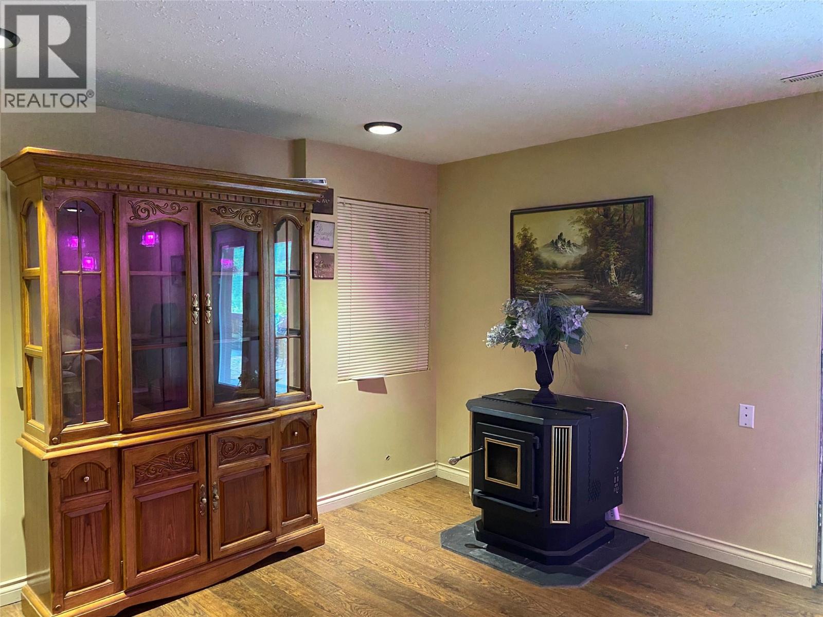 4405 Erie Ross-Spur Road, Salmo