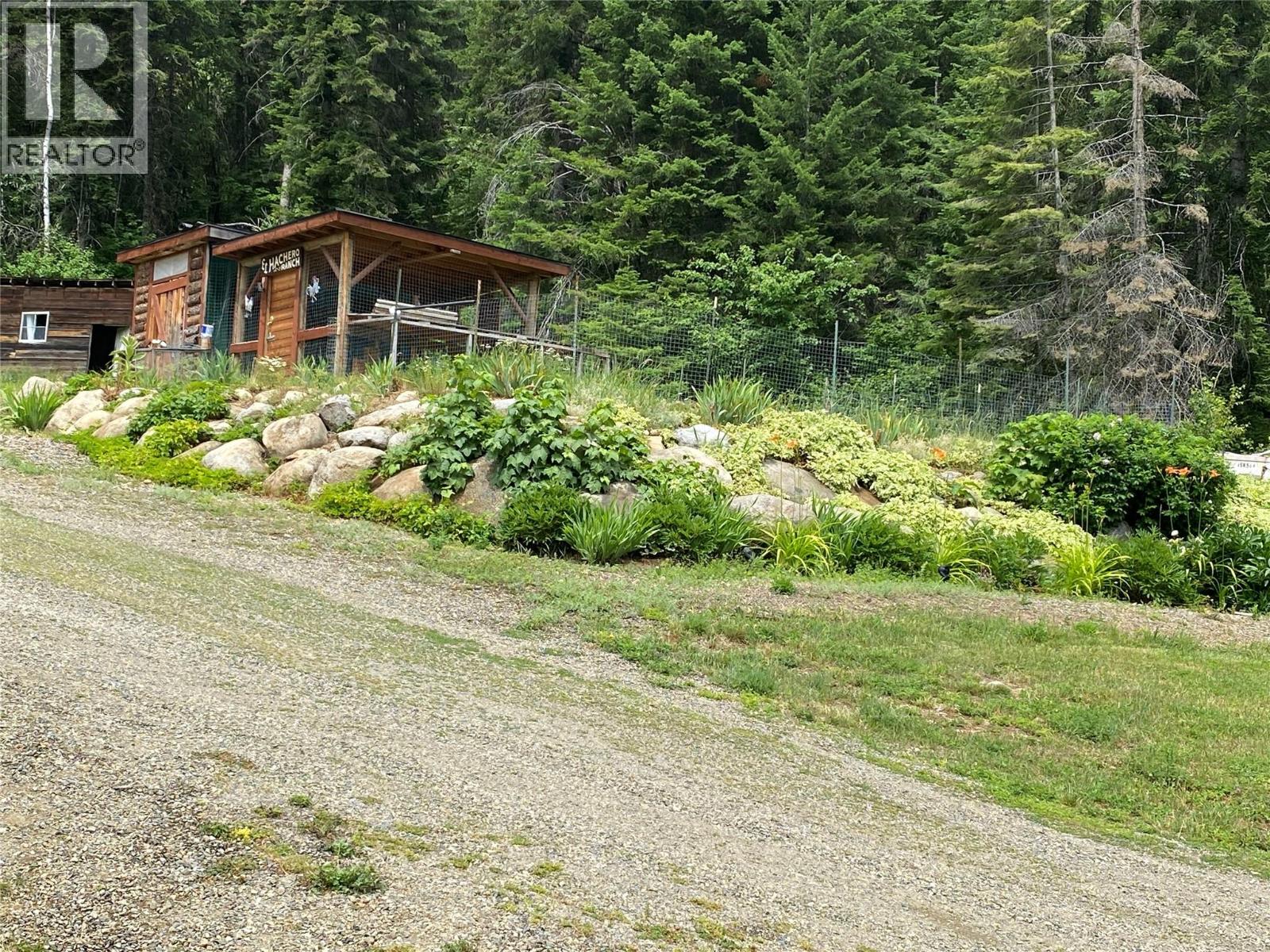 4405 Erie Ross-Spur Road, Salmo