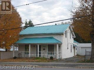 710 ADDINGTON STREET W