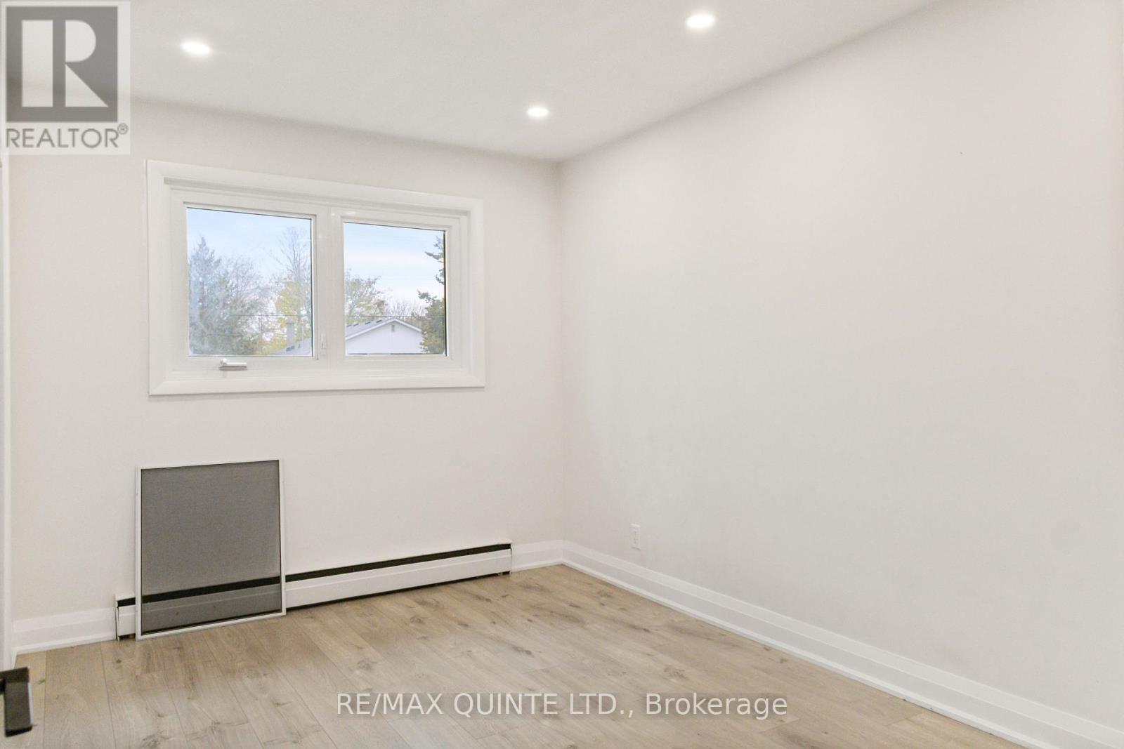 5 STANLEY PARK DRIVE — photo 32