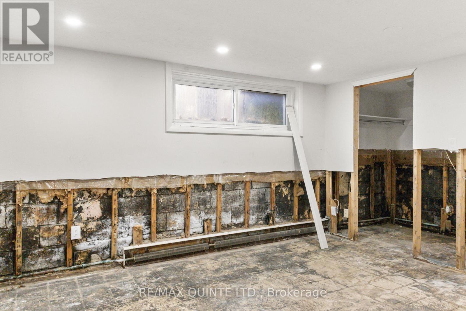 5 STANLEY PARK DRIVE — photo 48