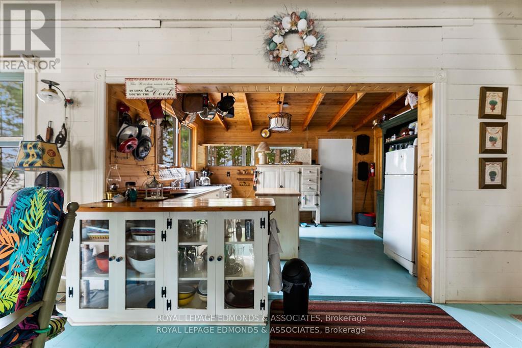 0 WABEWAWA ISLAND - 12