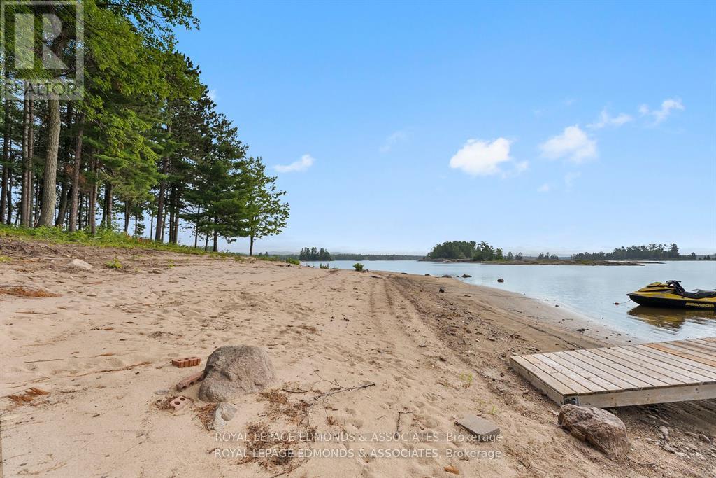 0 WABEWAWA ISLAND - 40