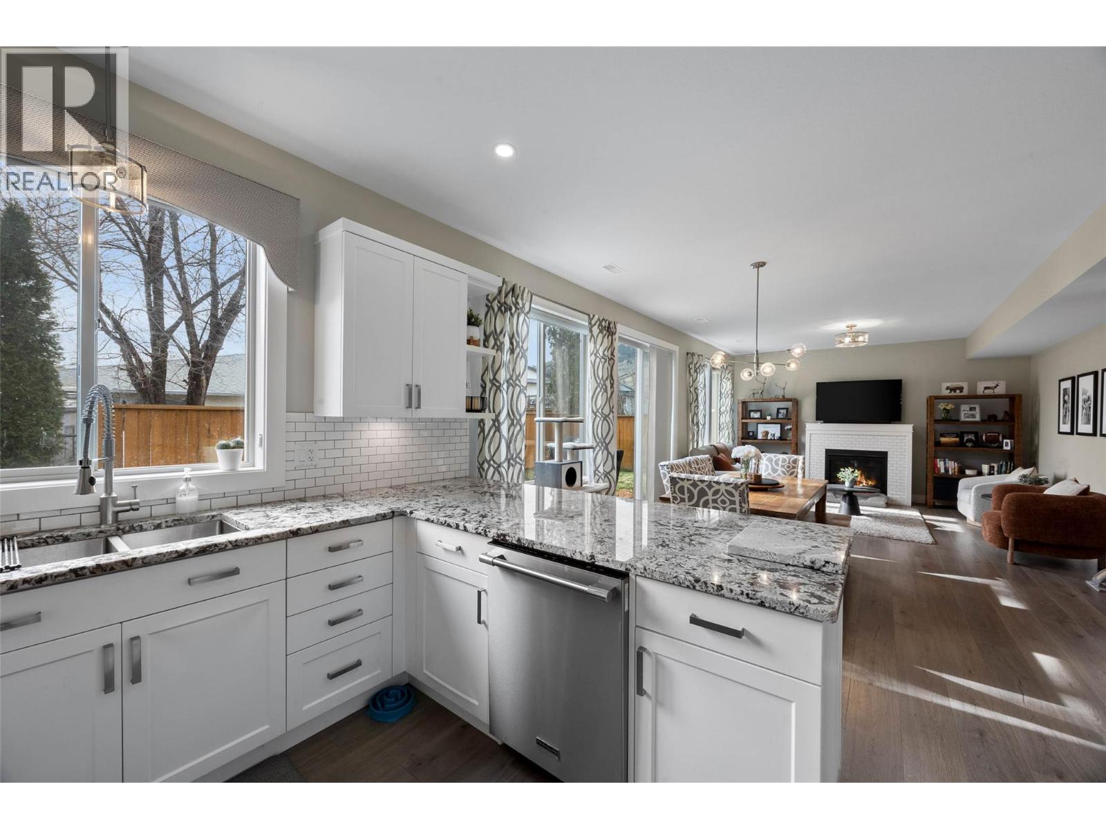 733 HAYWARD Place, Kamloops