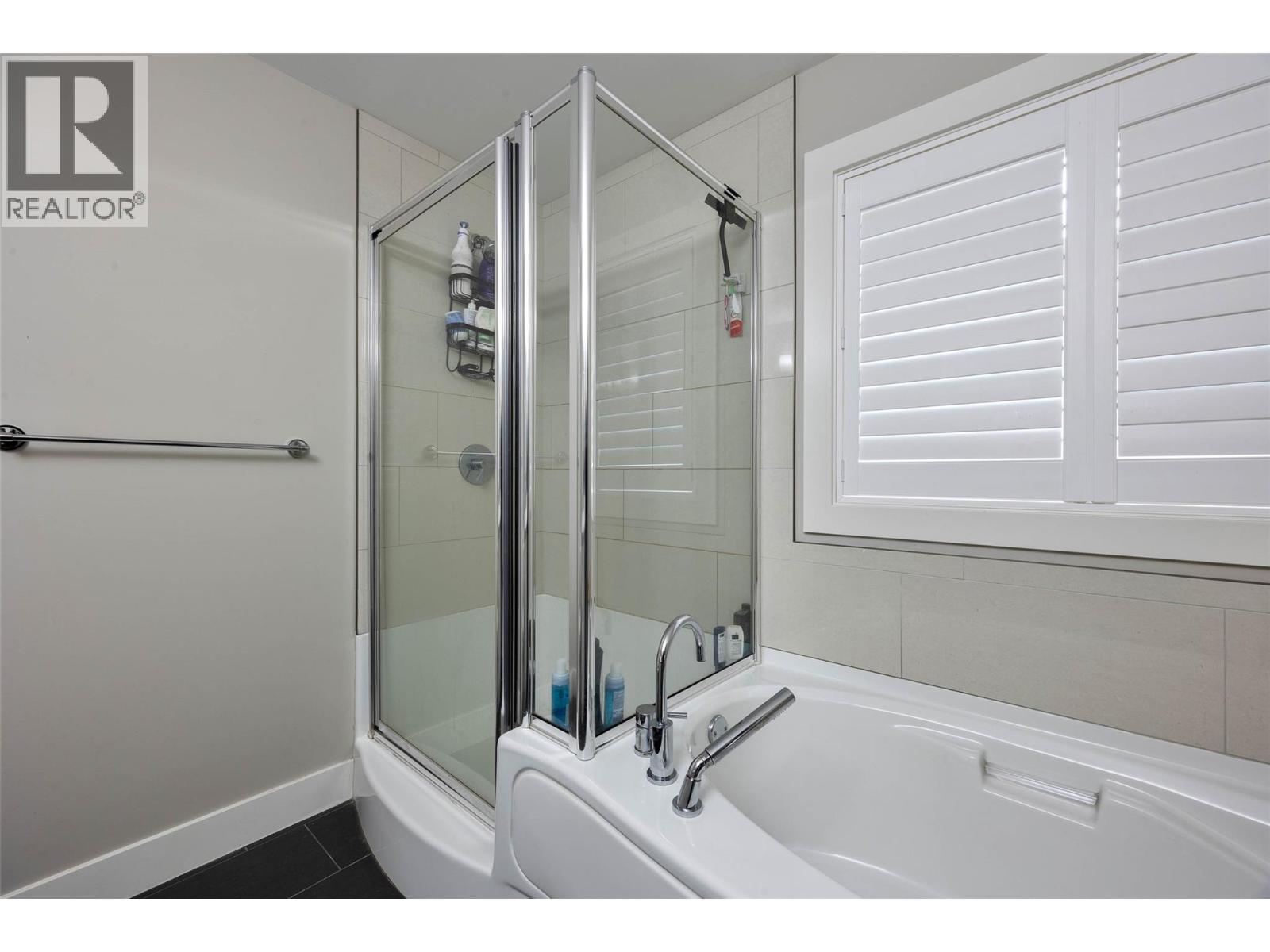 733 HAYWARD Place, Kamloops