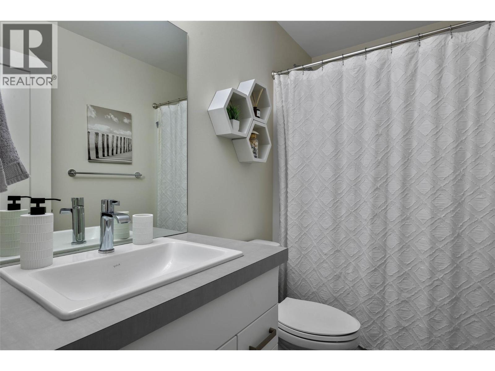 733 HAYWARD Place, Kamloops