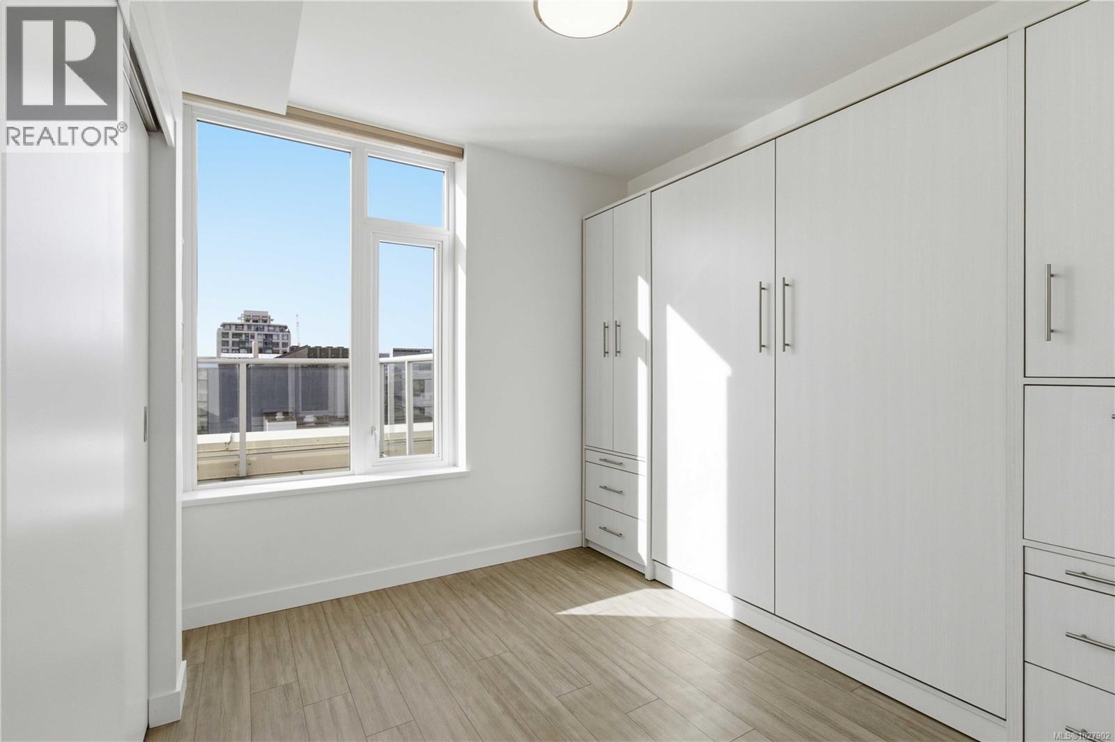 #1001 848 YATES ST - 21