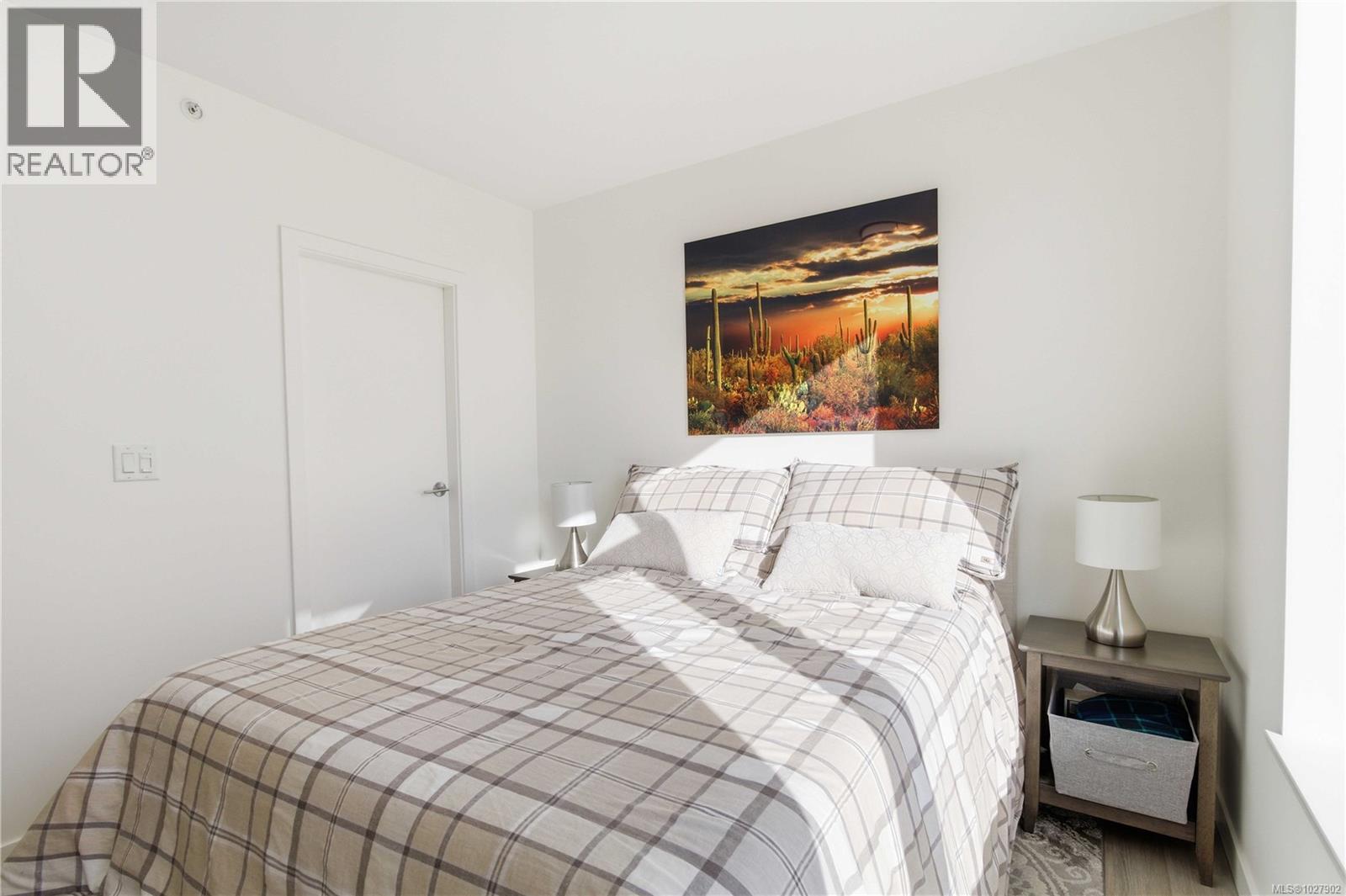 #1001 848 YATES ST - 24