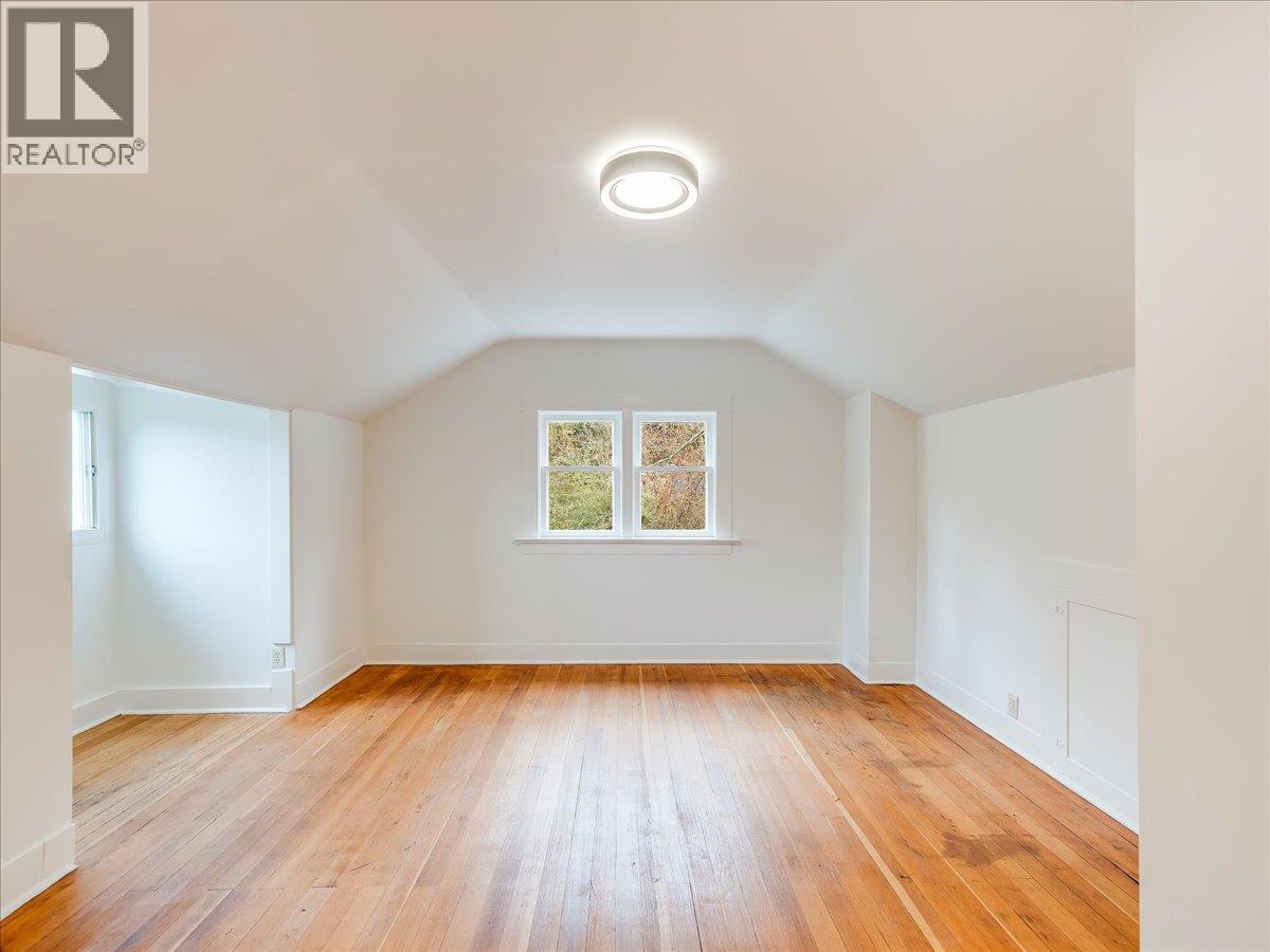 8, 10 & 16 VIEW STREET - 26