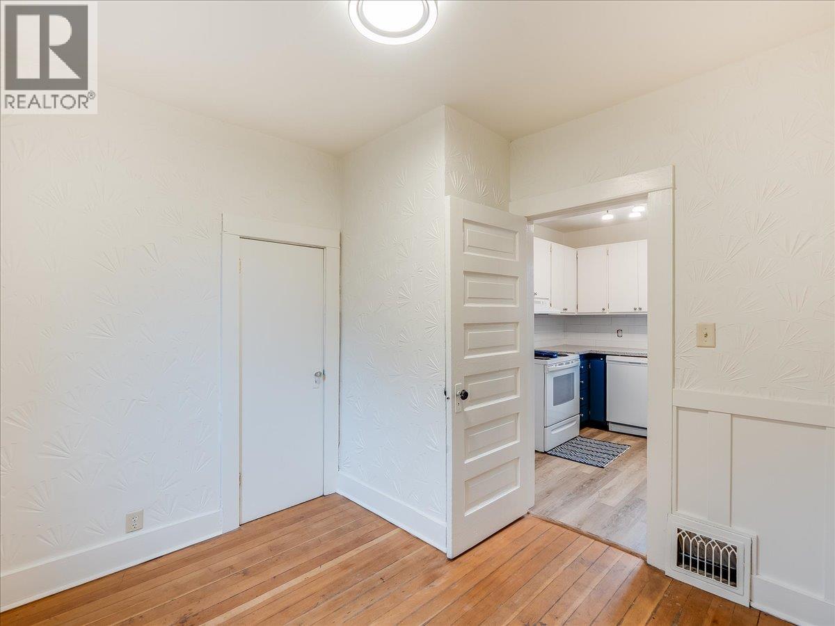 8, 10 & 16 VIEW STREET - 18