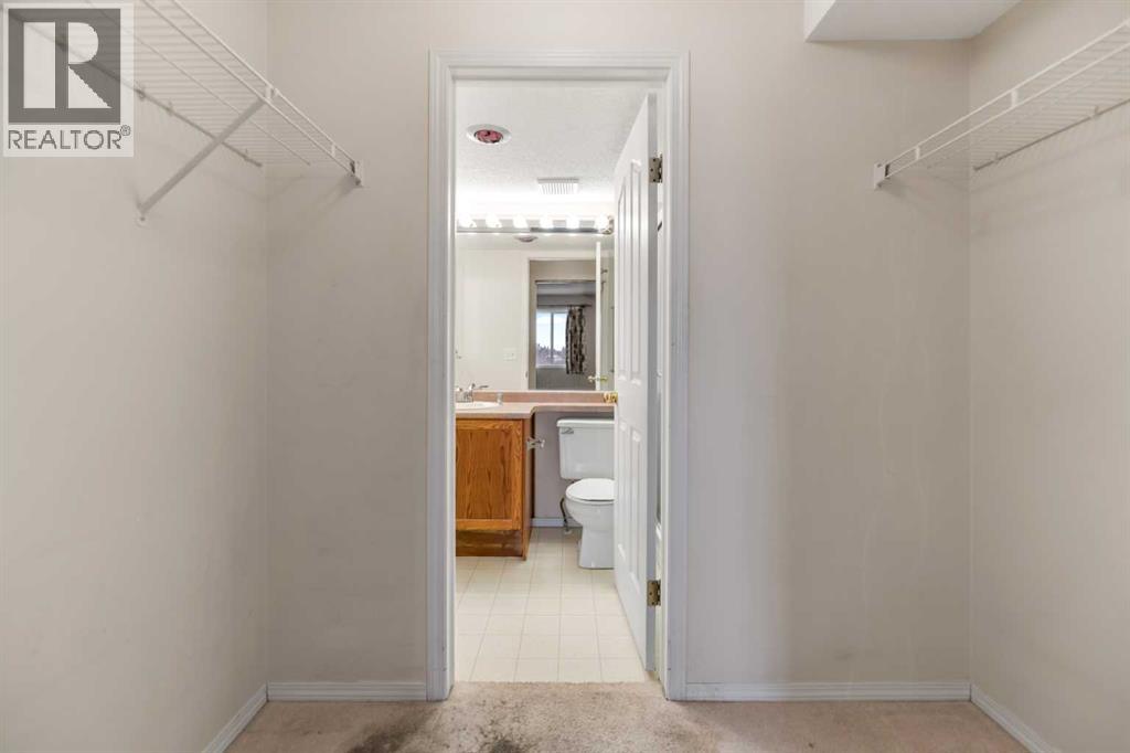 Single Family House for Sale in    Avenue SE Red Carpet Calgary 