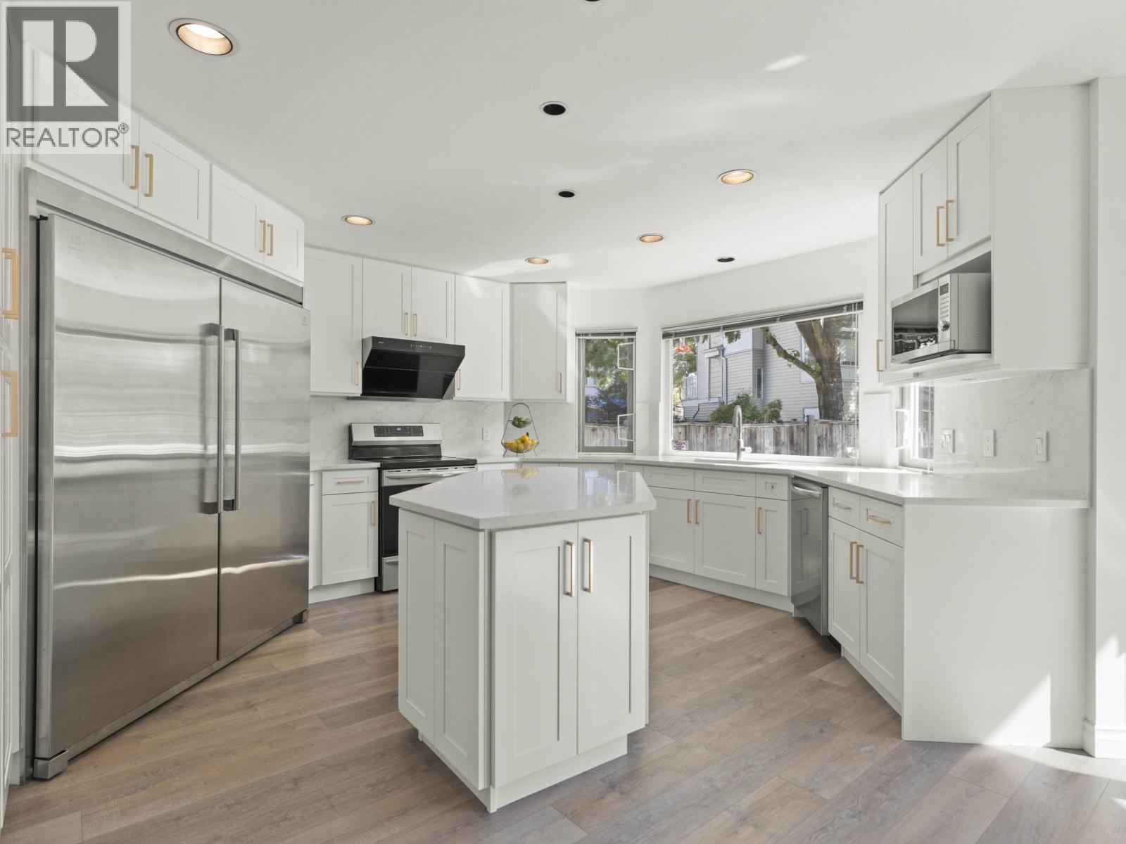 4580 CAMERON Court - main photo