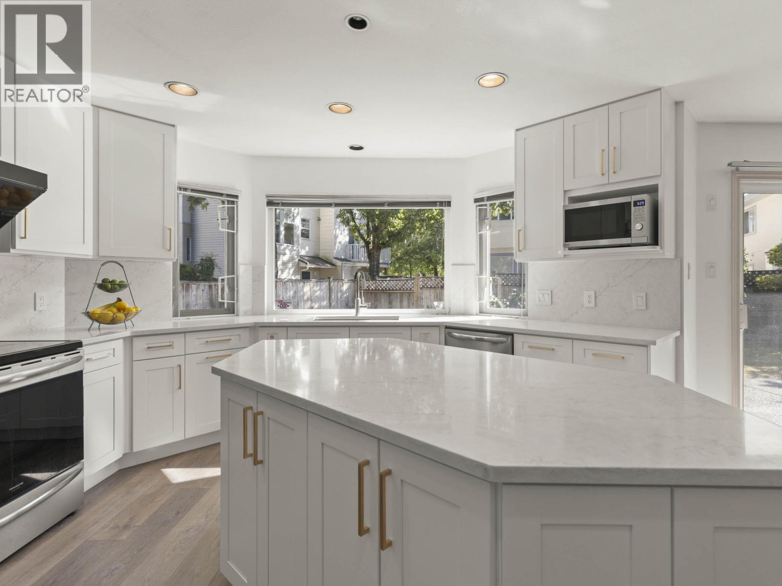 4580 CAMERON Court - photo 2