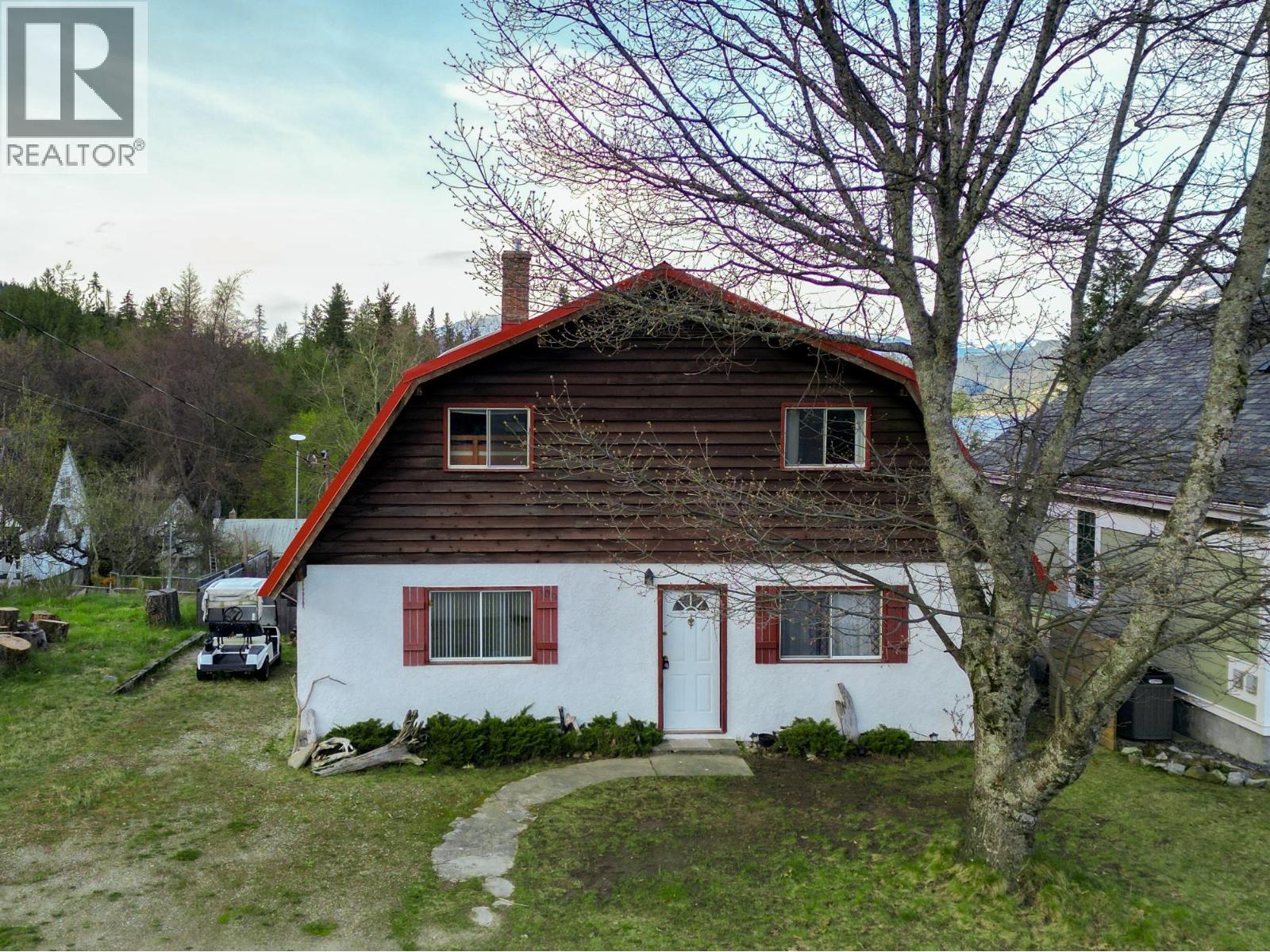 309 FOWLER Street, Riondel