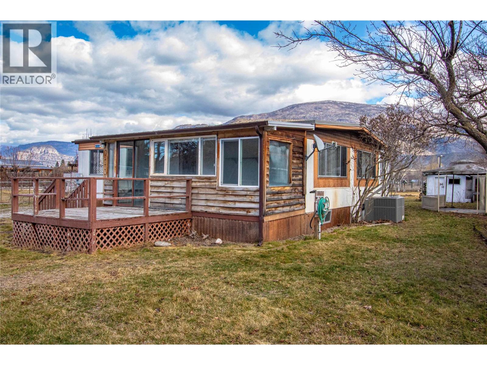 7171 ISLAND WAY Road, Oliver