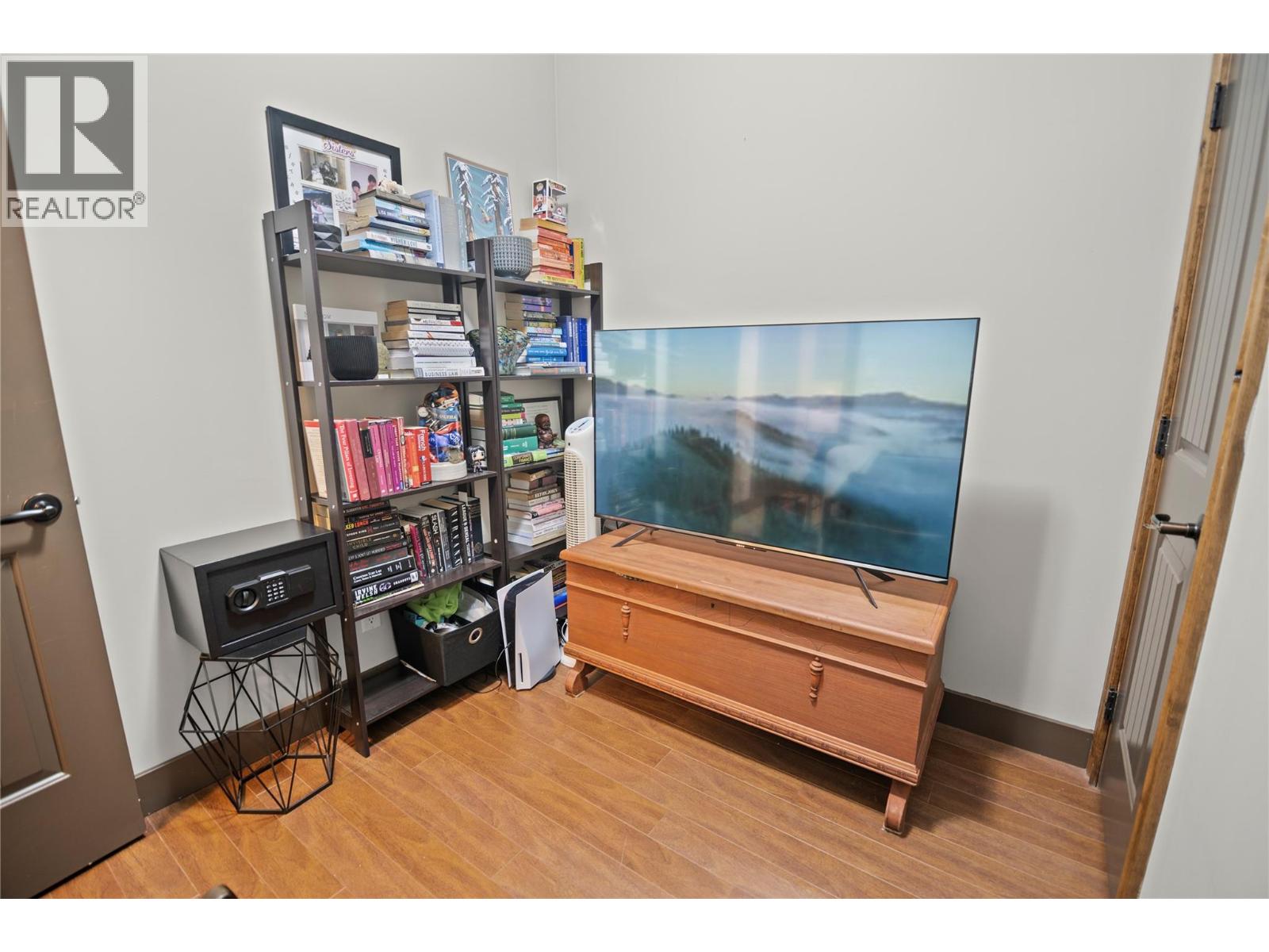#2206 7495 Columbia Avenue - 31