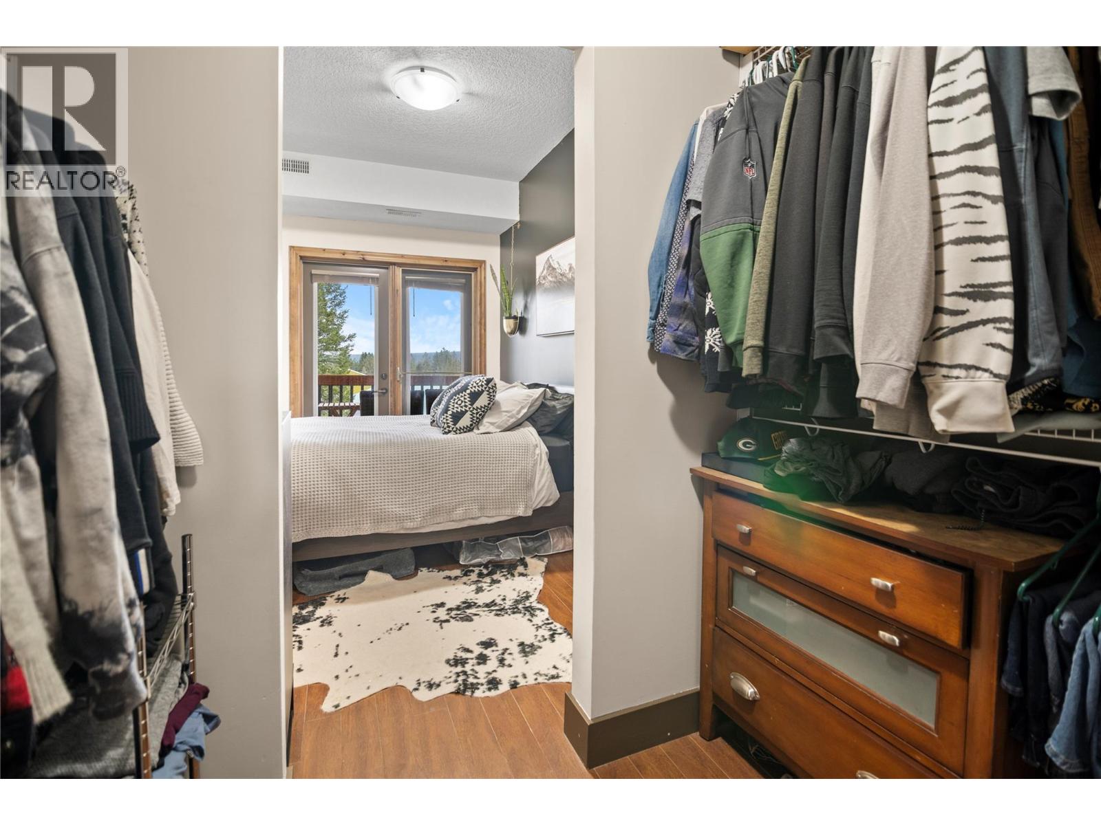 #2206 7495 Columbia Avenue - 11