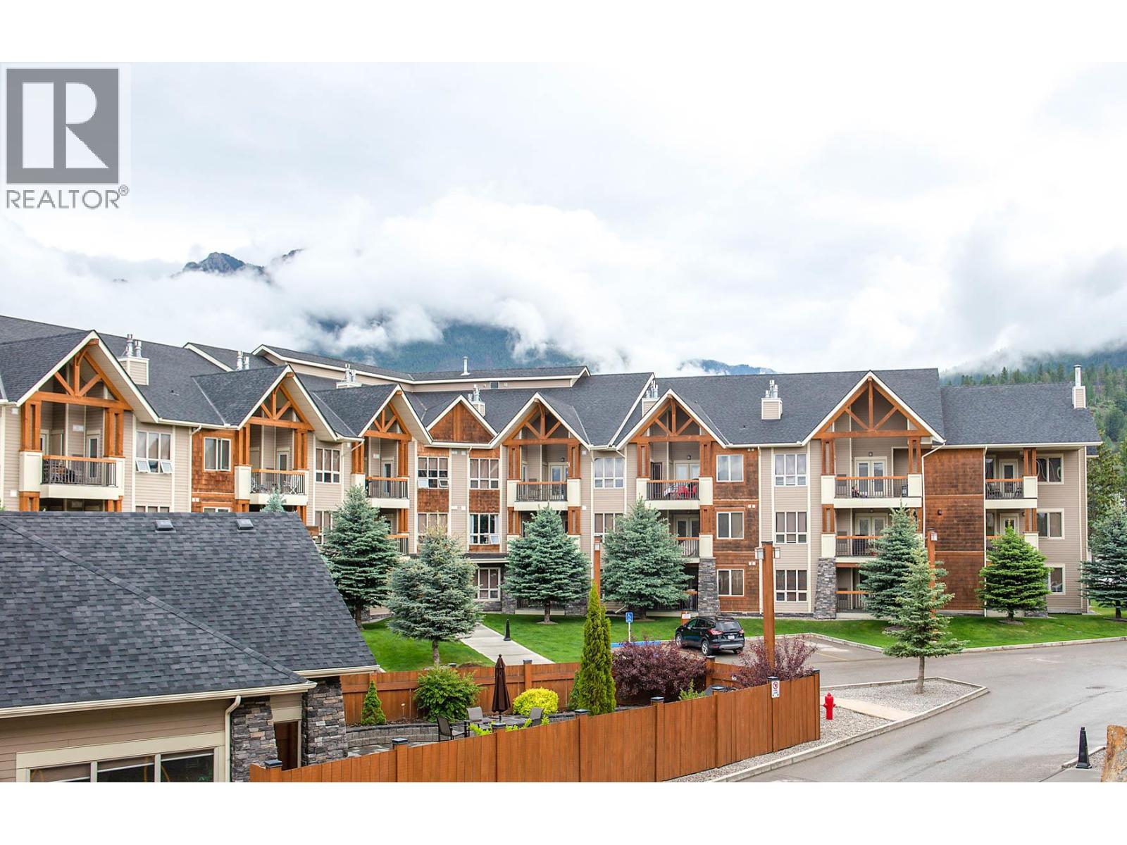 #2206 7495 COLUMBIA AVENUE - 37