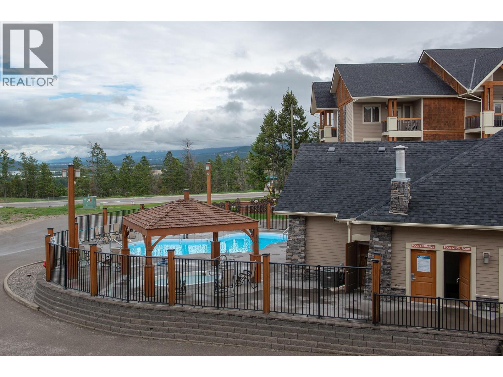 #2206 7495 COLUMBIA AVENUE - 38