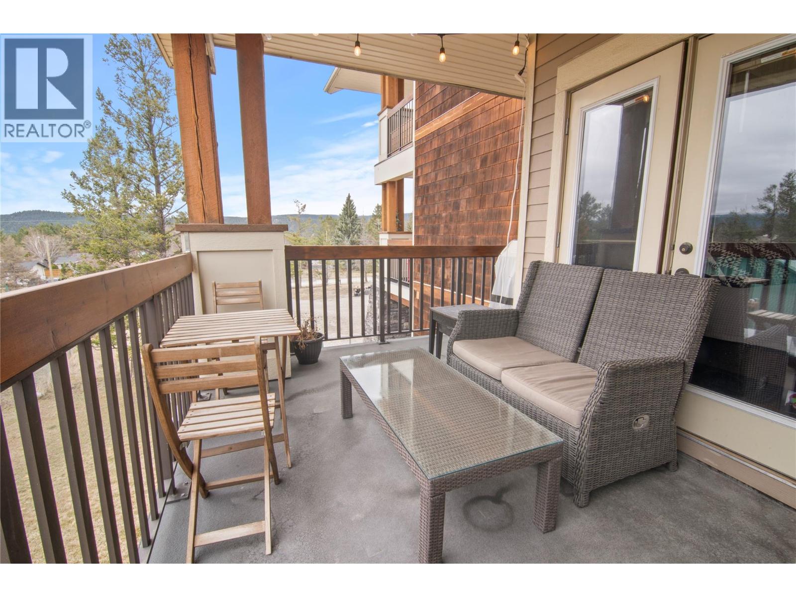 #2206 7495 Columbia Avenue - 23
