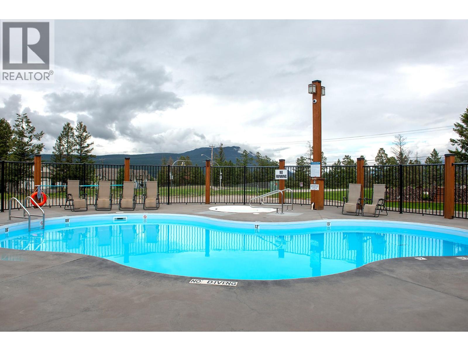 #2206 7495 Columbia Avenue - 33