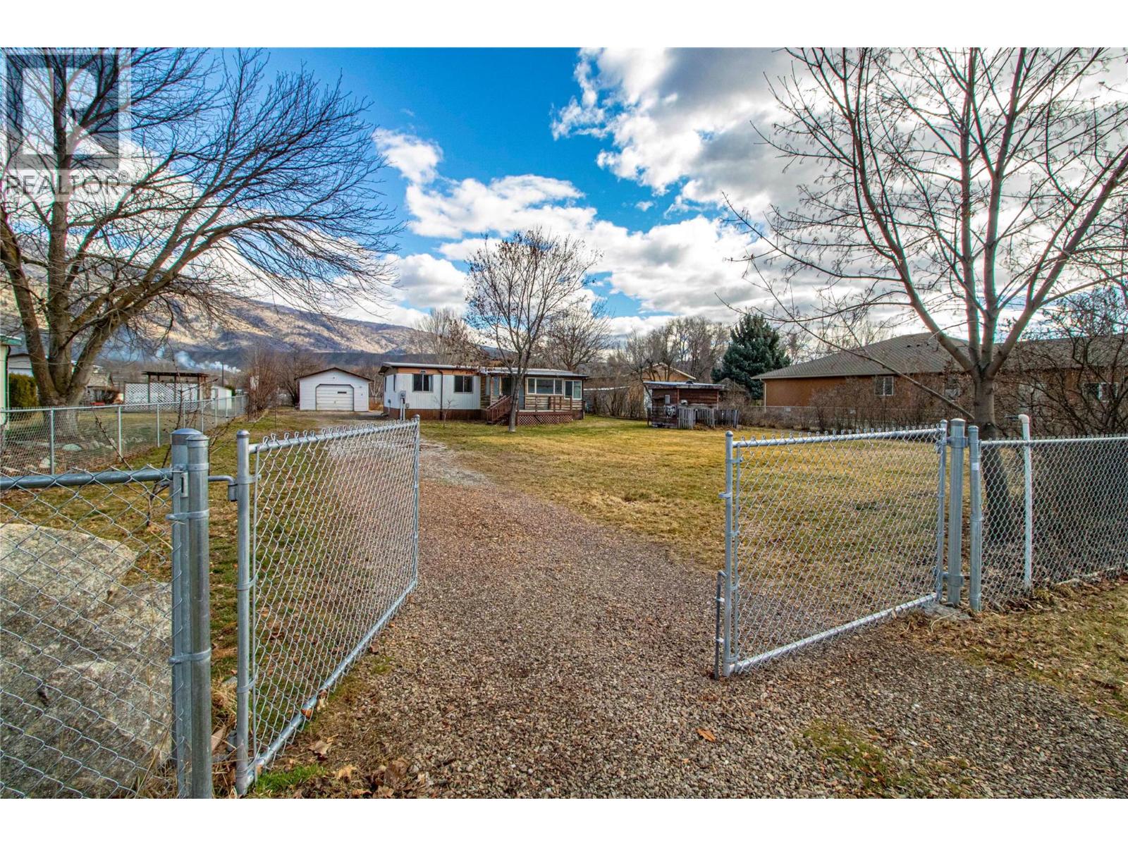 7171 ISLAND WAY Road, Oliver