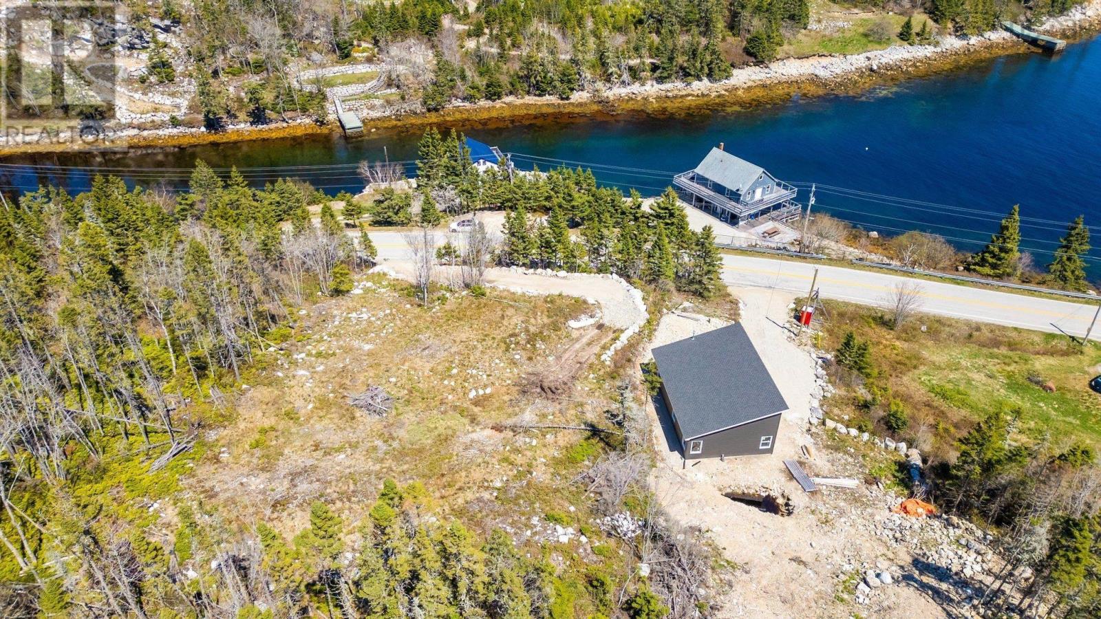 Property 17 of 20 of Highway 329