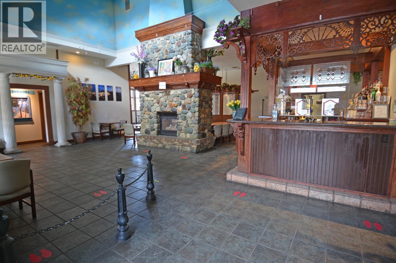  712 NELSON Avenue, Nelson