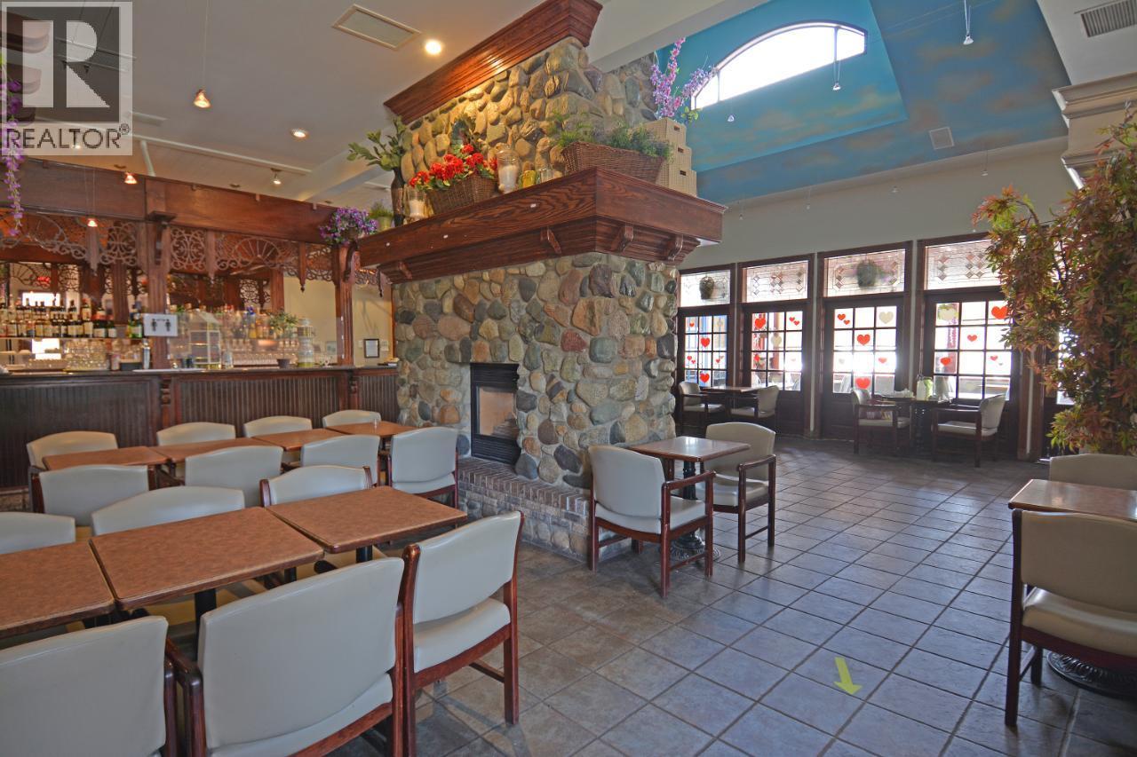  712 NELSON Avenue, Nelson