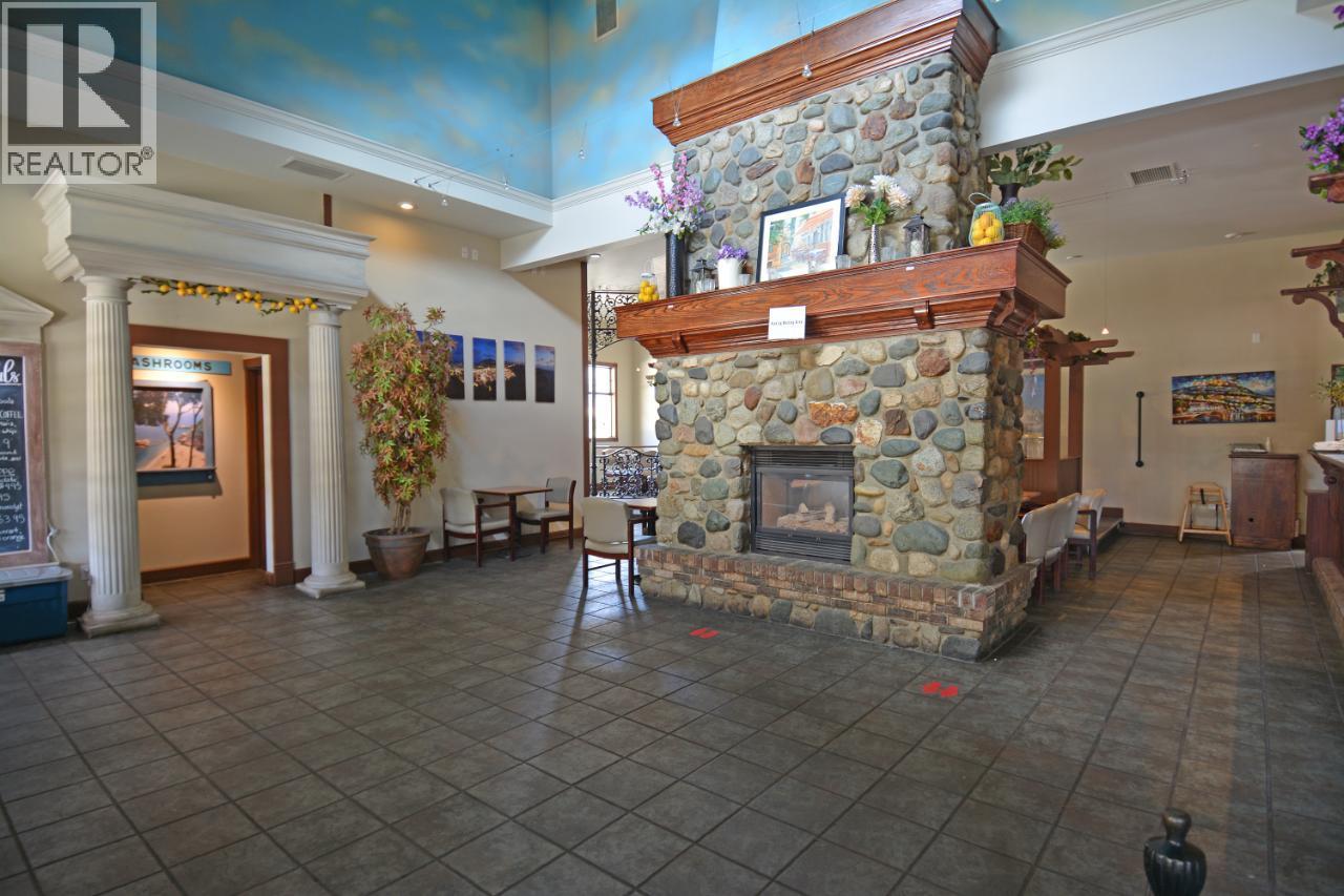  712 NELSON Avenue, Nelson