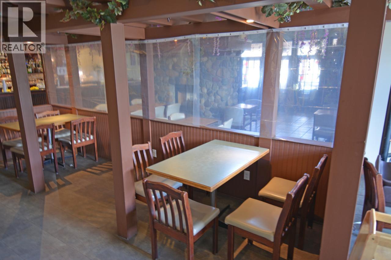  712 NELSON Avenue, Nelson