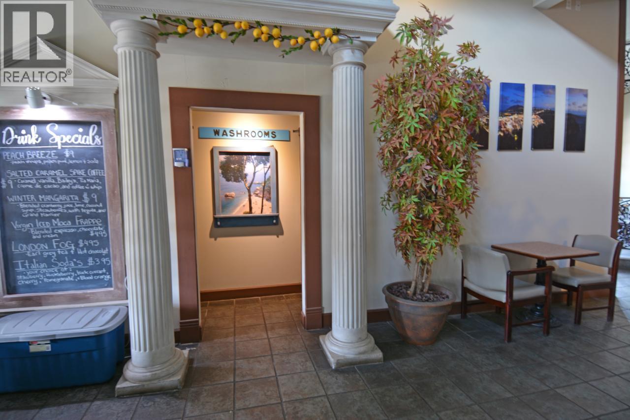  712 NELSON Avenue, Nelson