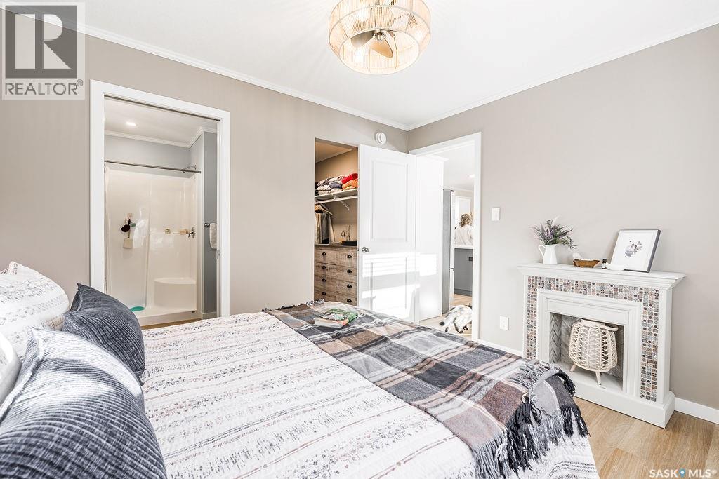 Single Family House Bungalow for Sale in  Parkdale ROAD Saskatoon 