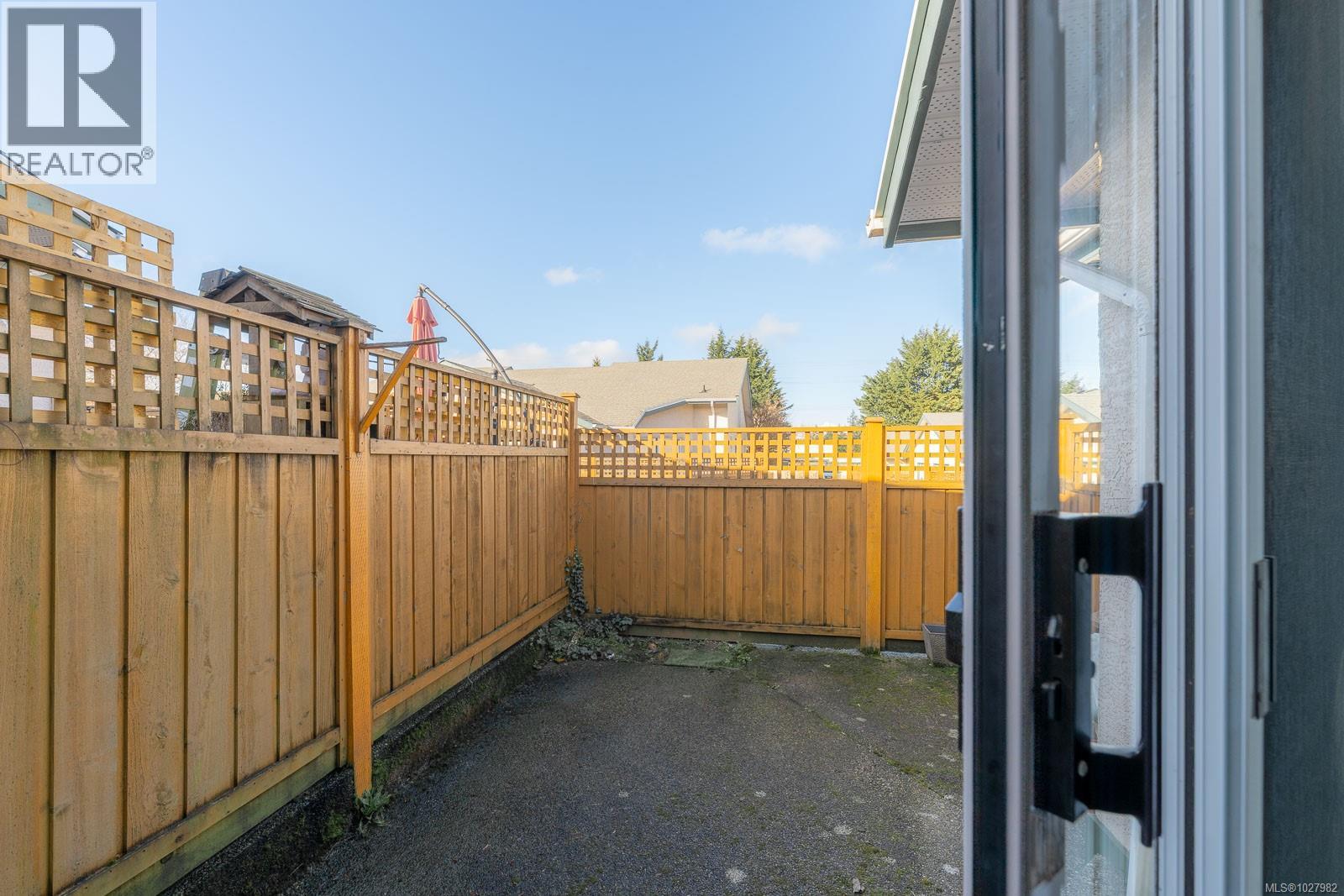 #3 2197 Duggan Rd - 27