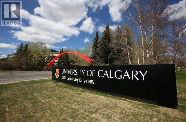 Single Family House for Sale in   Dalton Drive NW Dalhousie Calgary 