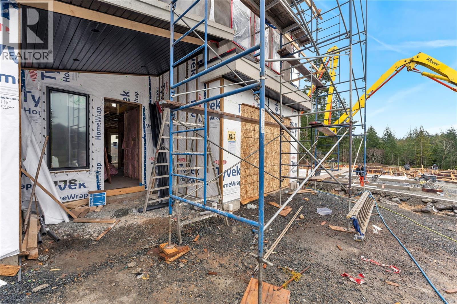 3849 OLYMPIAN WAY - 4