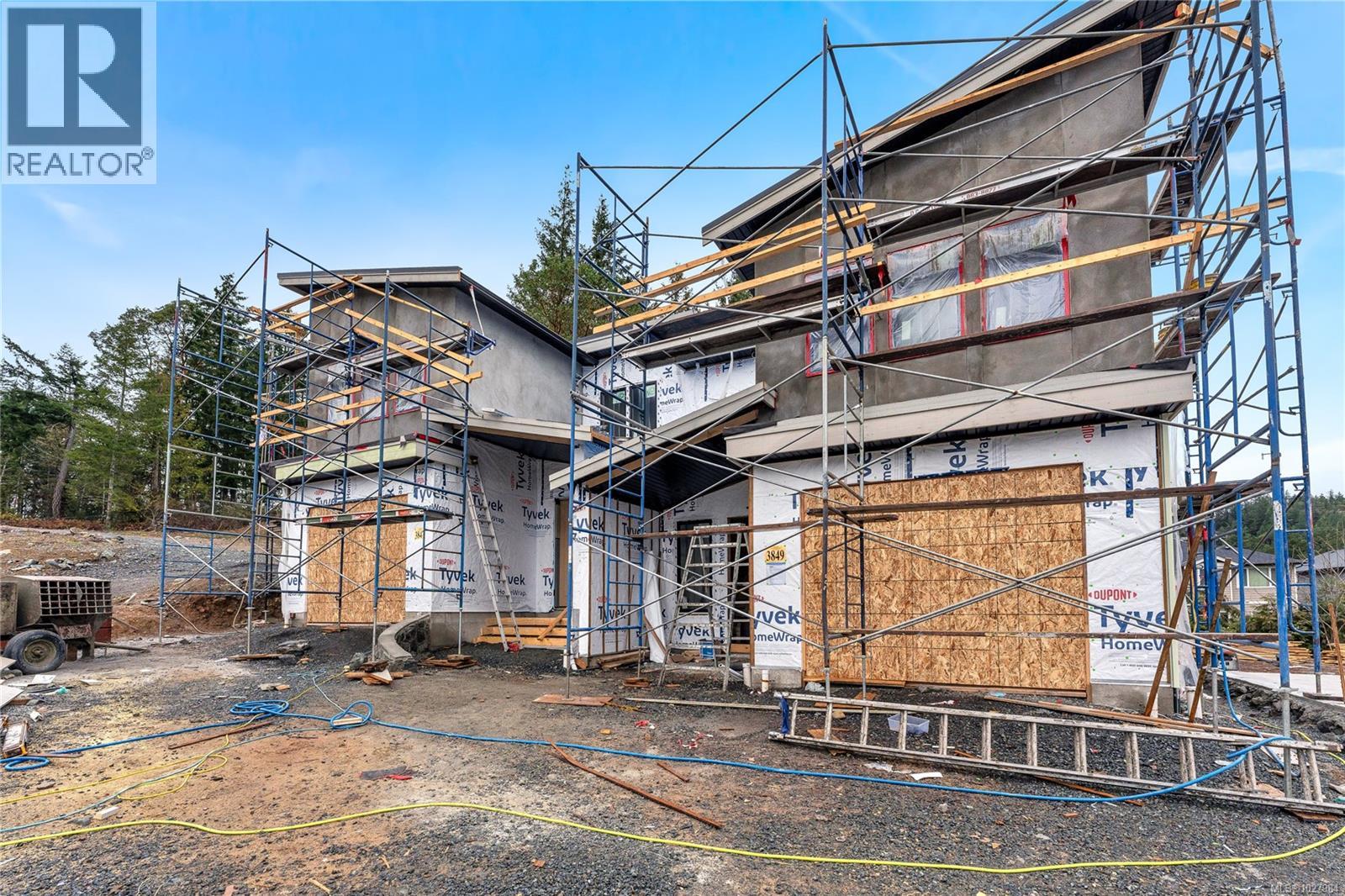 3849 OLYMPIAN WAY - 5