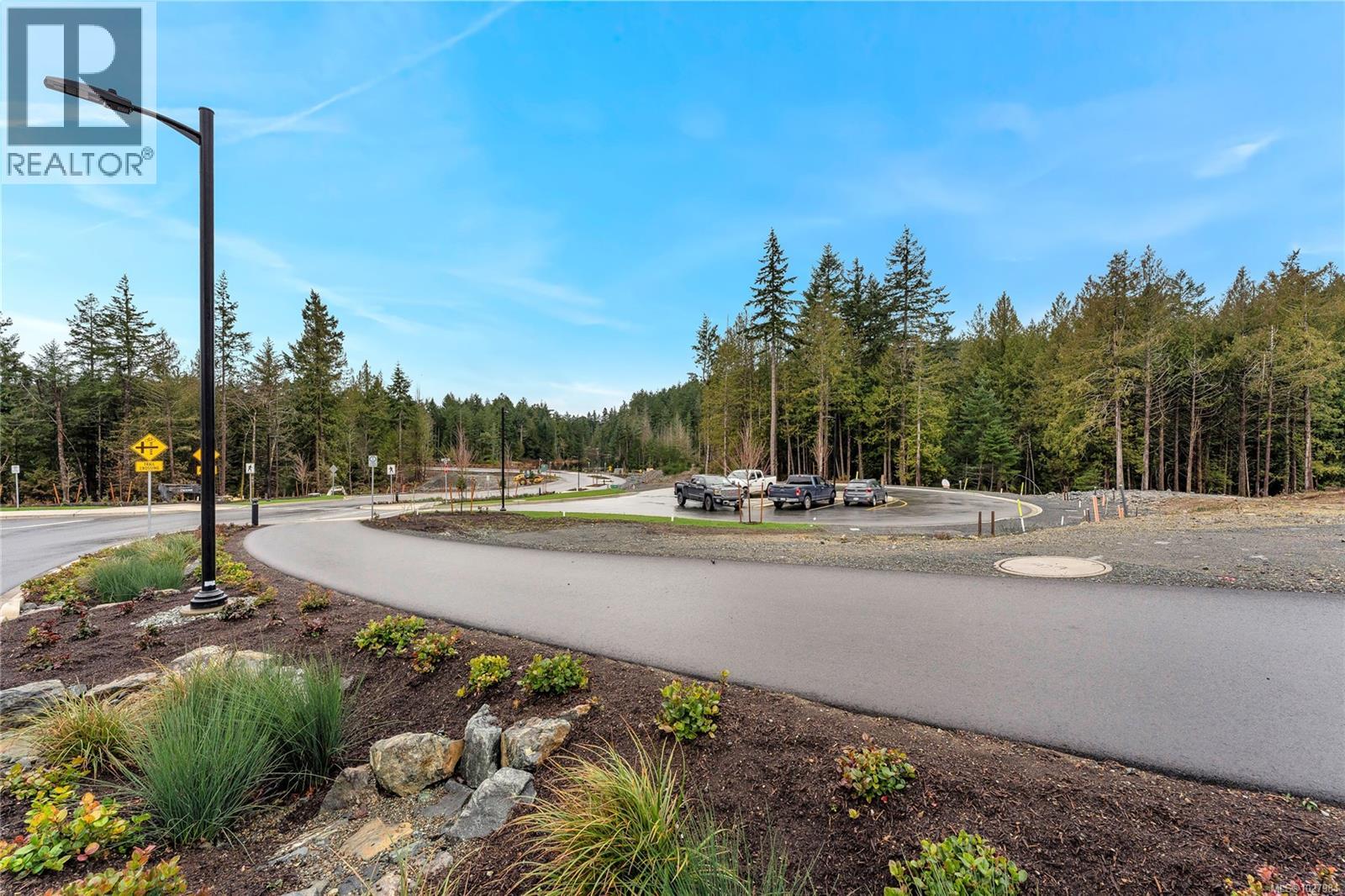 3849 OLYMPIAN WAY - 8